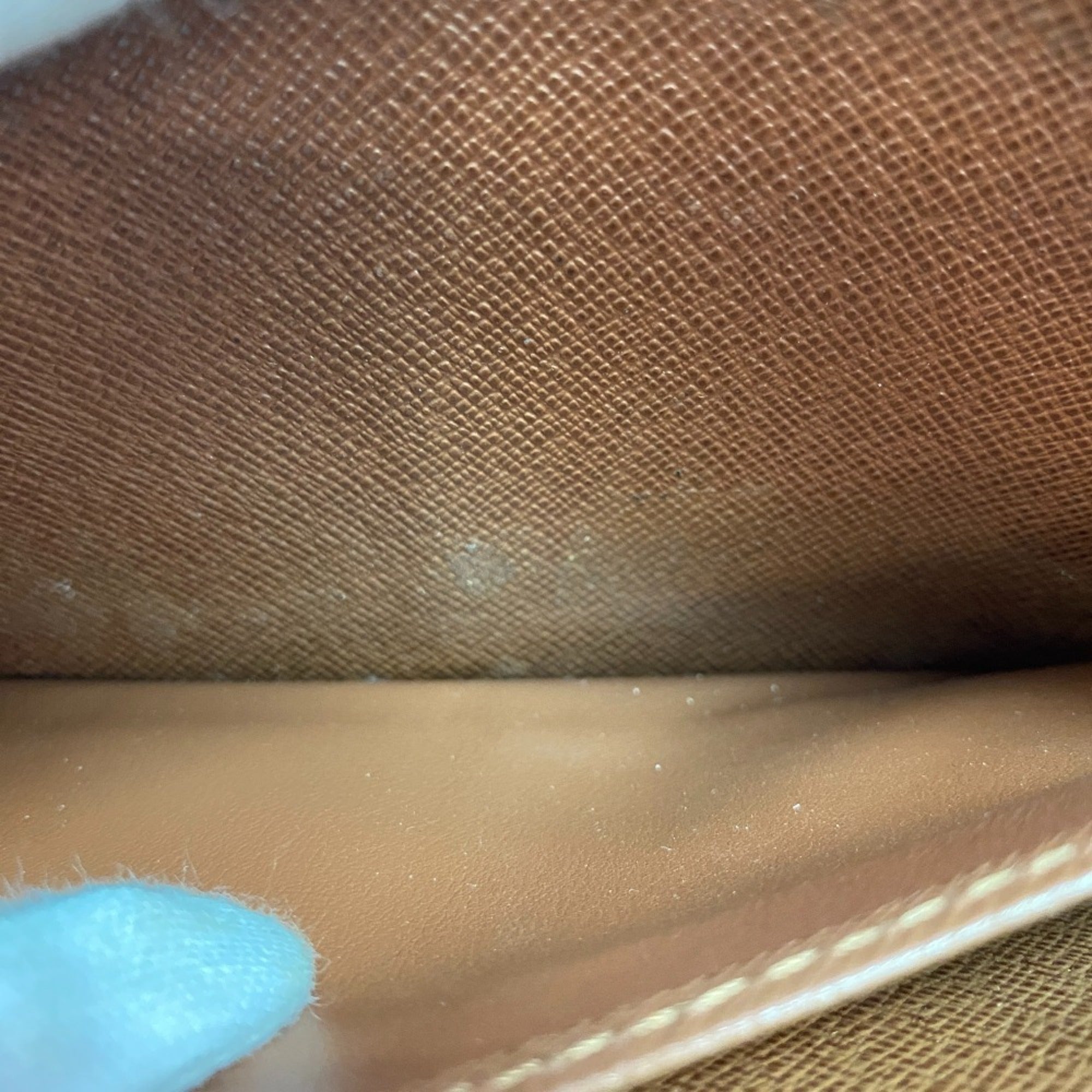 Louis Vuitton Brown Leather Long Wallet (Bi-Fold) (Pre-Owned)