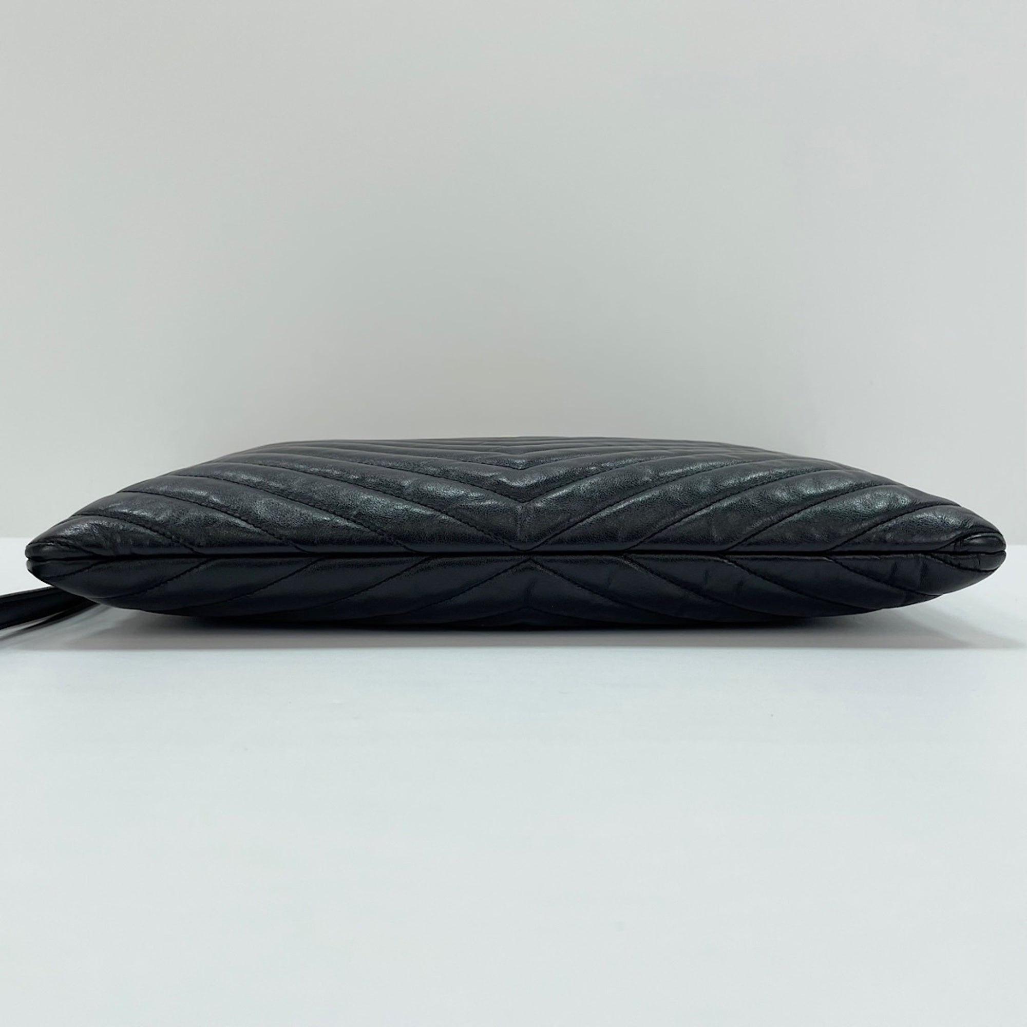 Yves Saint Laurent Black Clutch Bag (Pre-Owned)