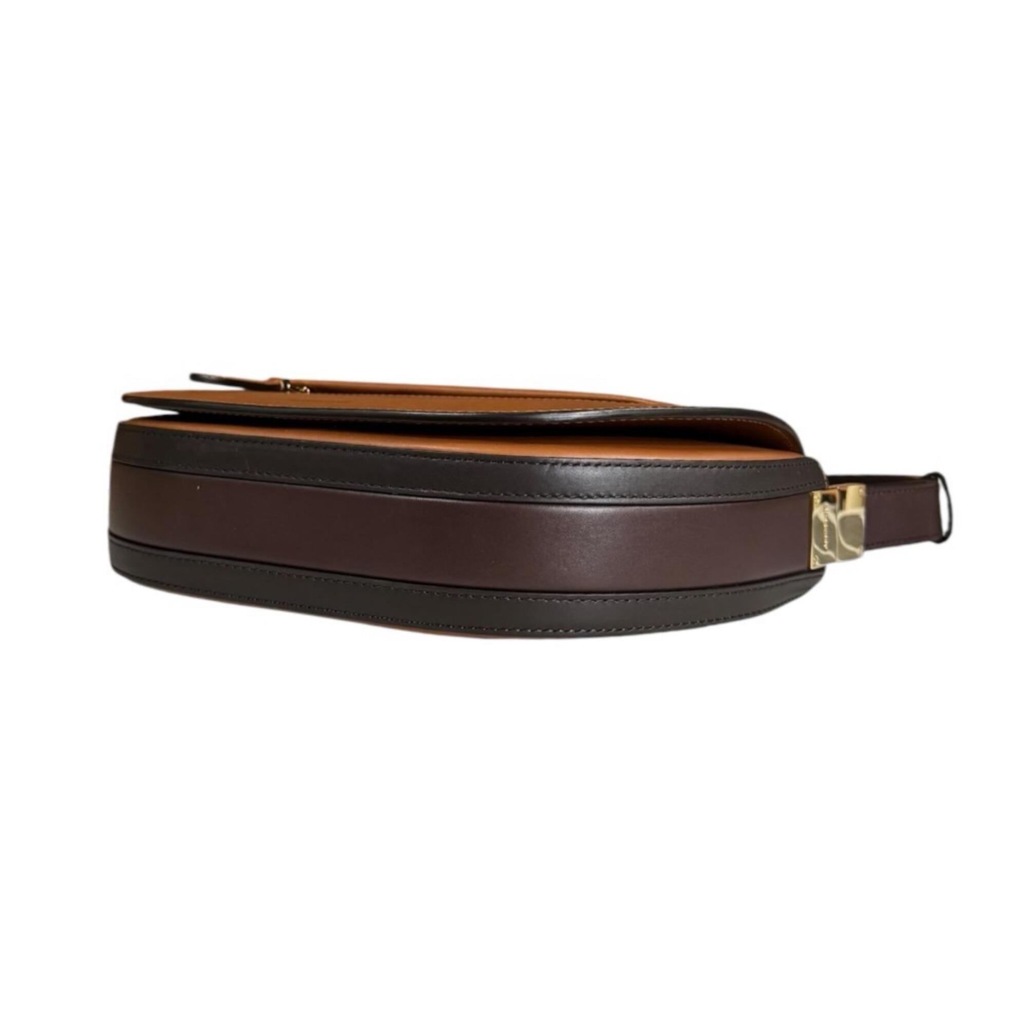 Burberry Brown Leather Shoulder Bag (Pre-Owned)
