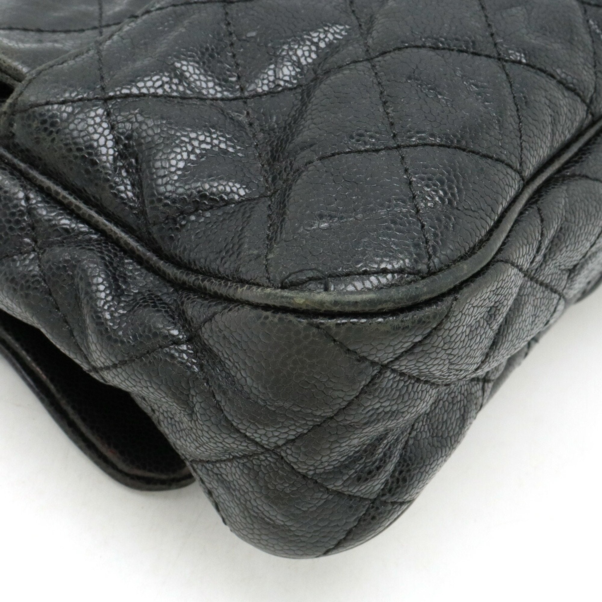 Chanel Black Caviar Leather Shoulder Bag (Pre-Owned)