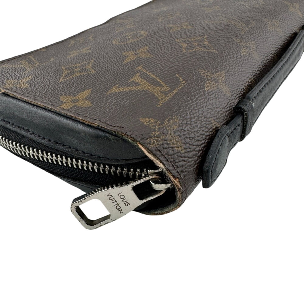 Louis Vuitton Brown Leather Clutch Bag (Pre-Owned)