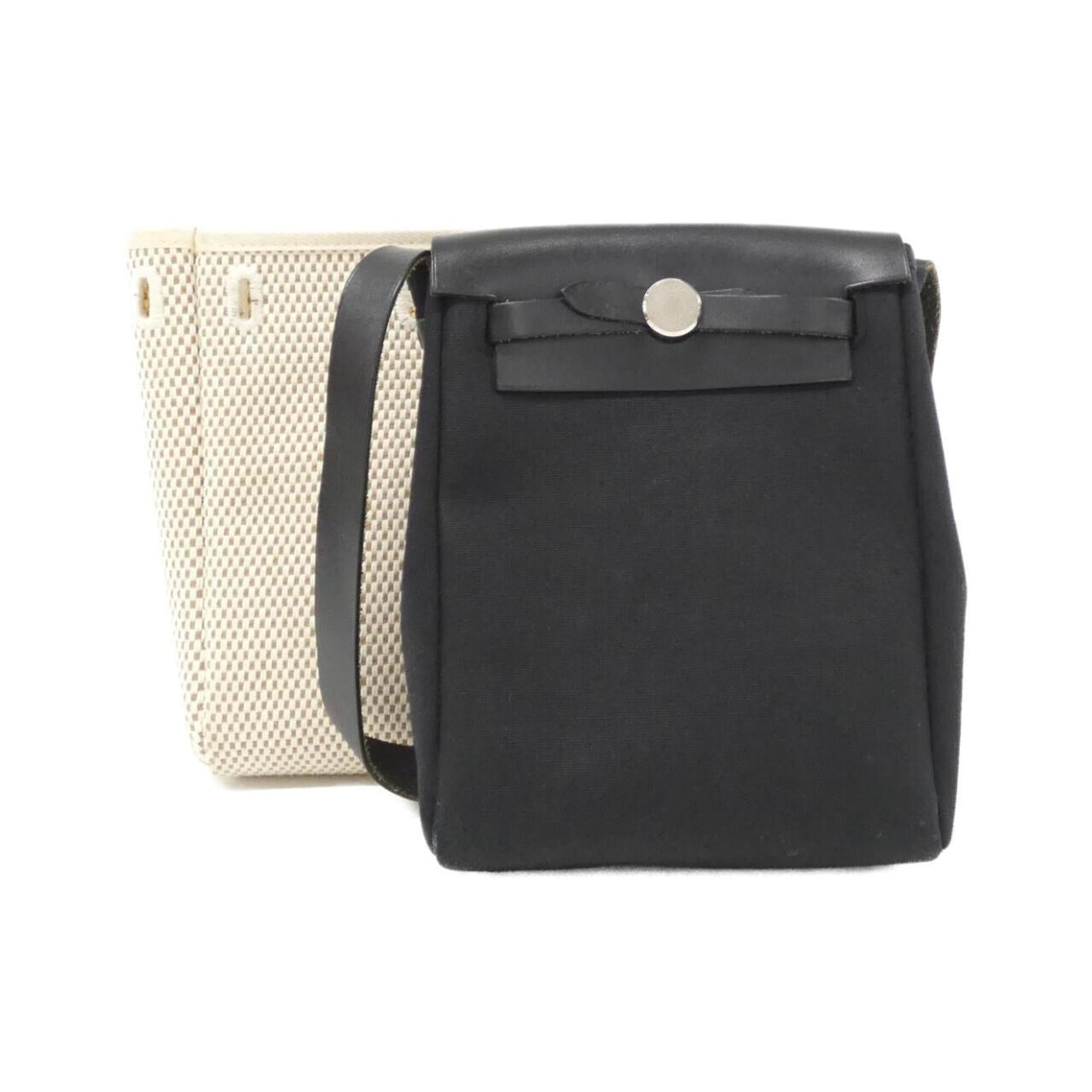 Hermes Black Leather Shoulder Bag (Pre-Owned)