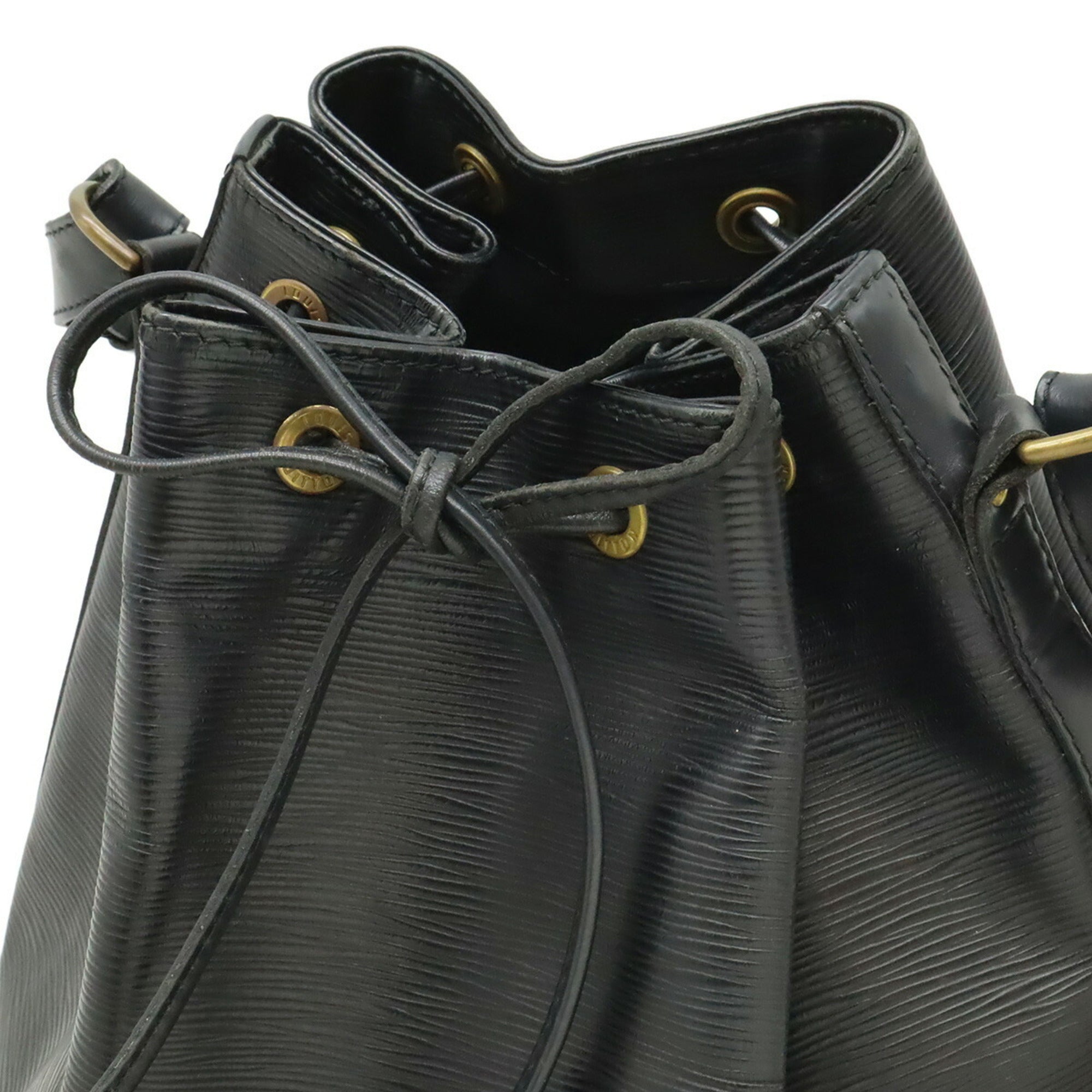 Louis Vuitton Black Noir Epi Leather Shoulder Bag (Pre-Owned)