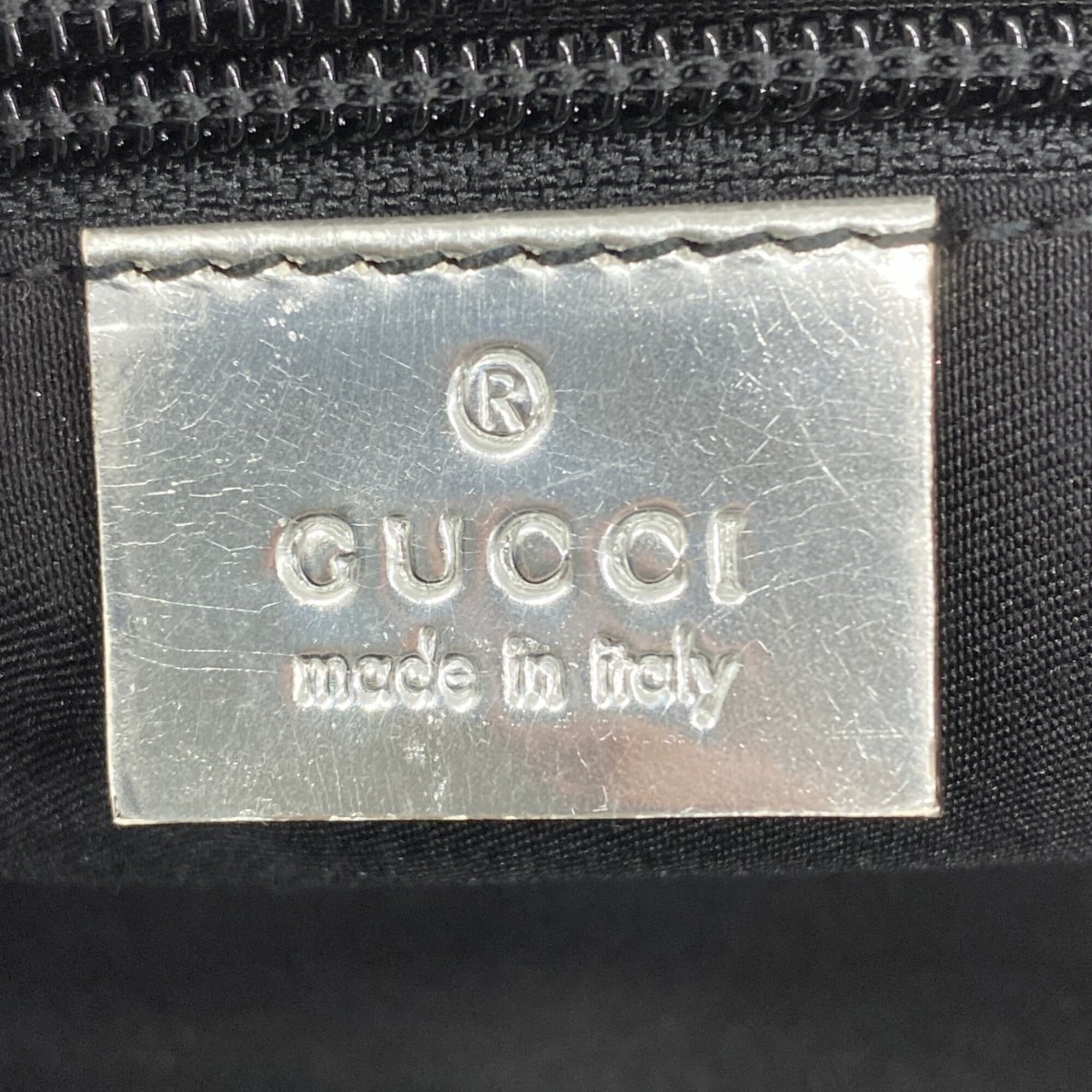 Gucci Silver Nylon Canvas Handbag (Pre-Owned)