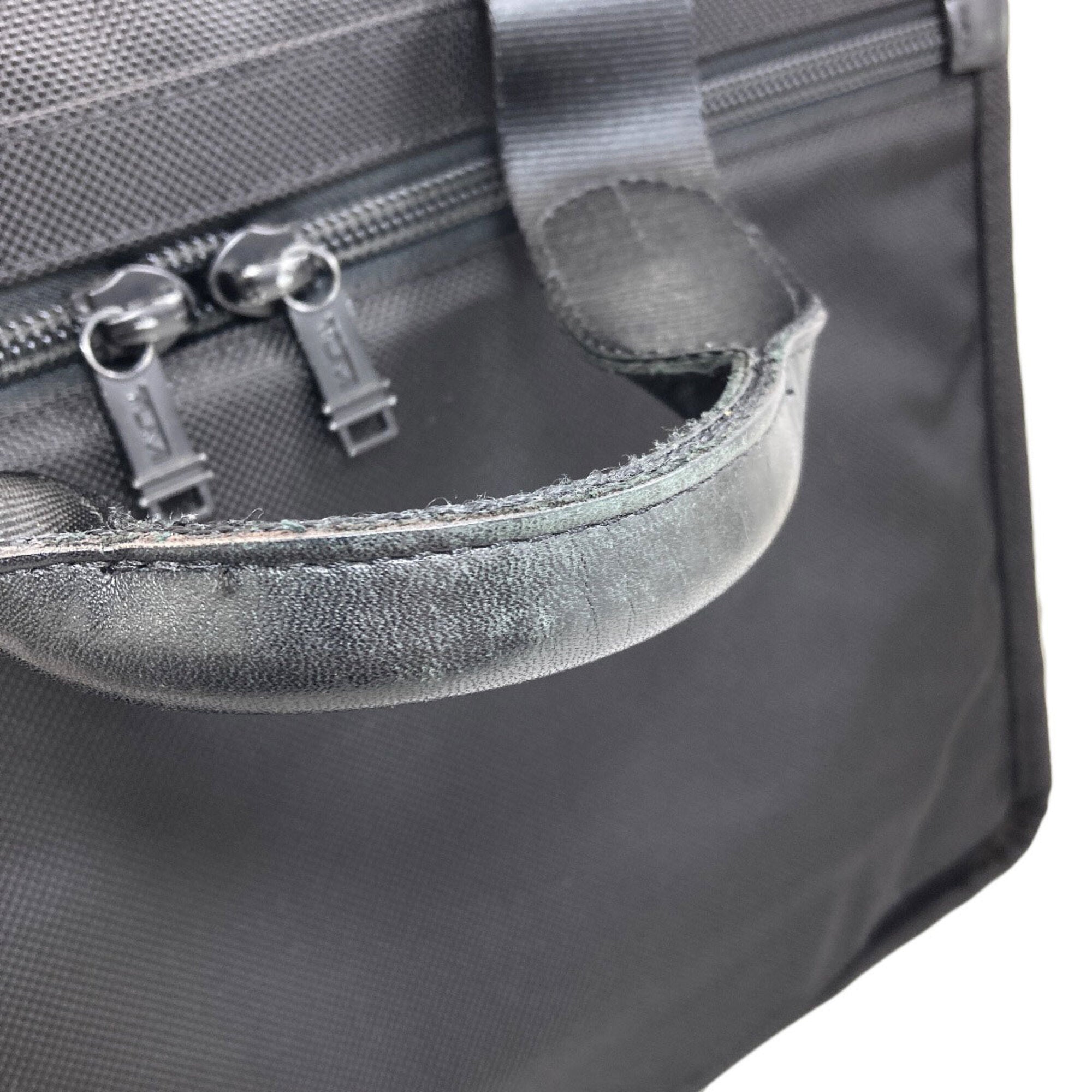 Tumi Black Nylon Briefcase (Pre-Owned)