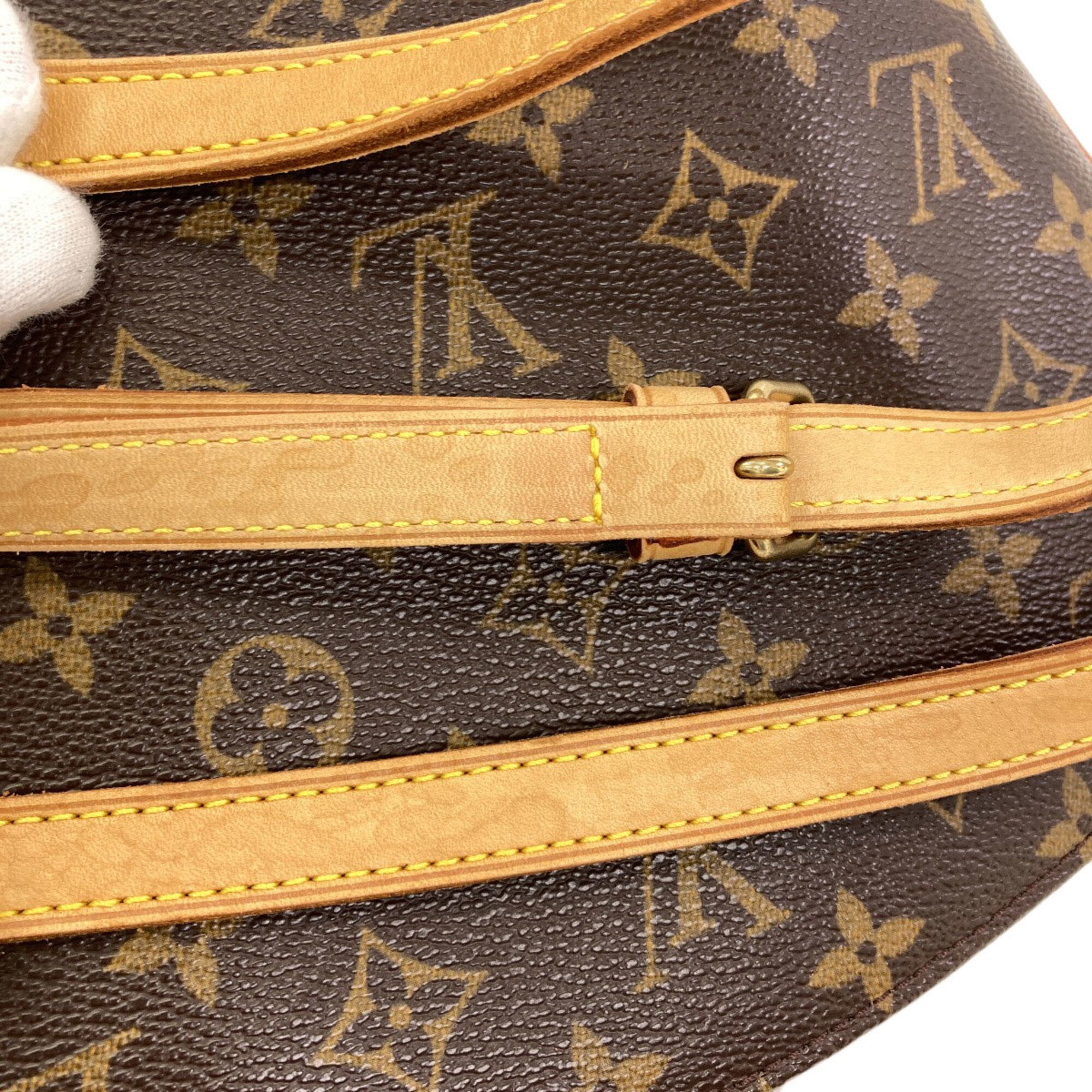 Louis Vuitton Monogram Monogram Canvas Shoulder Bag (Pre-Owned)