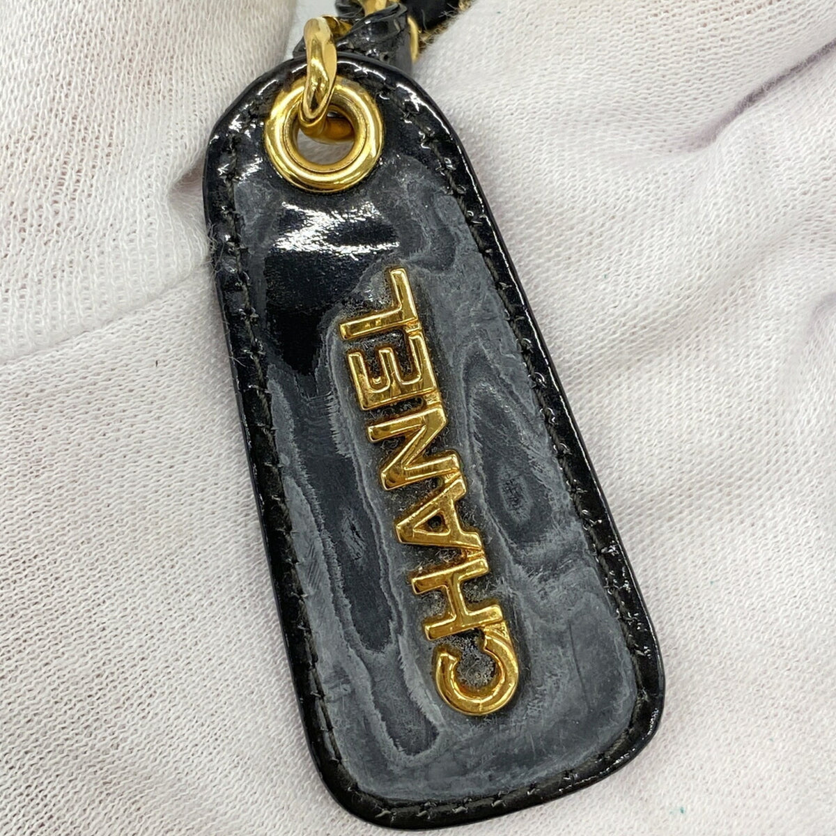 Chanel Black Patent Leather Shoulder Bag (Pre-Owned)
