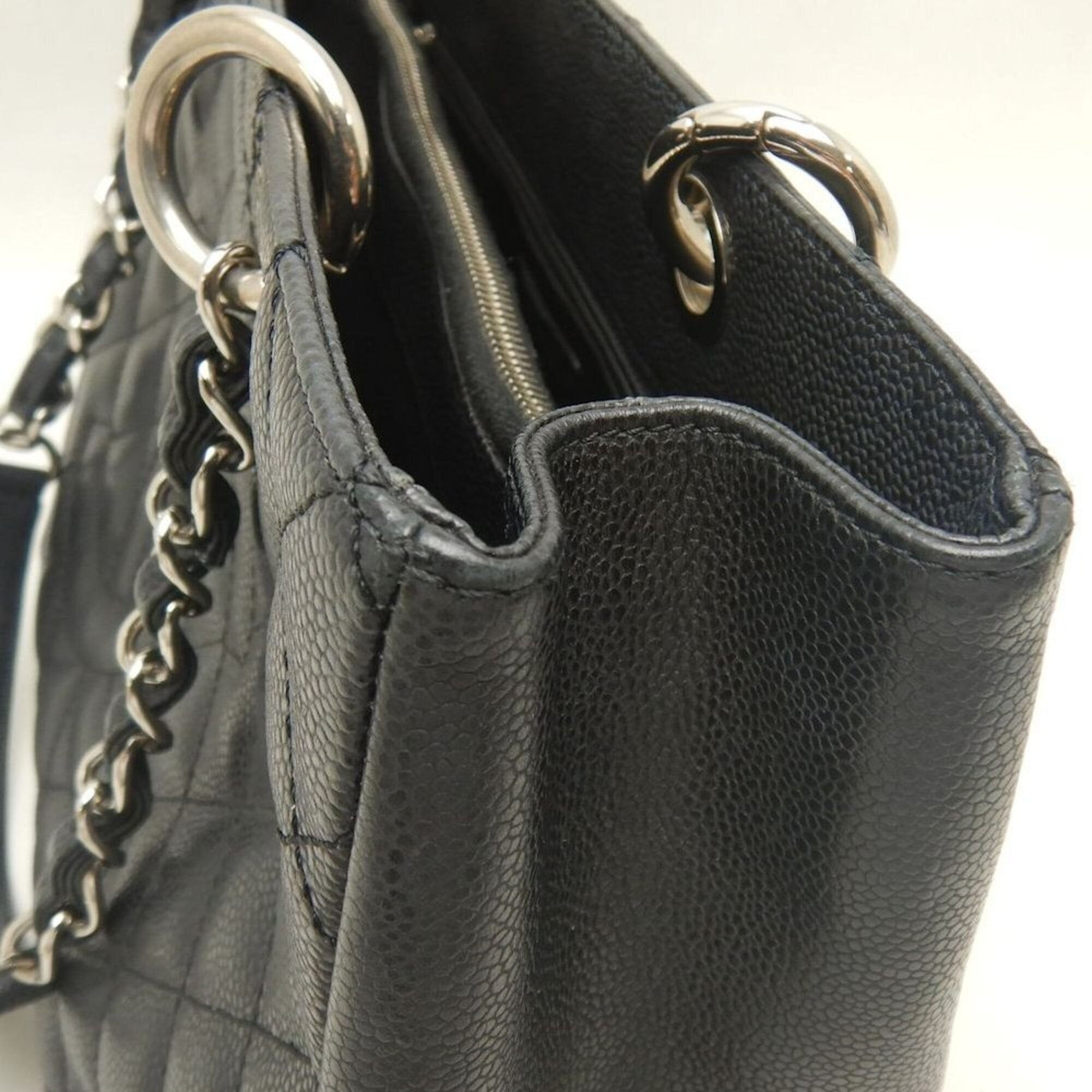 Chanel Black Grained Calfskin Tote Bag (Pre-Owned)