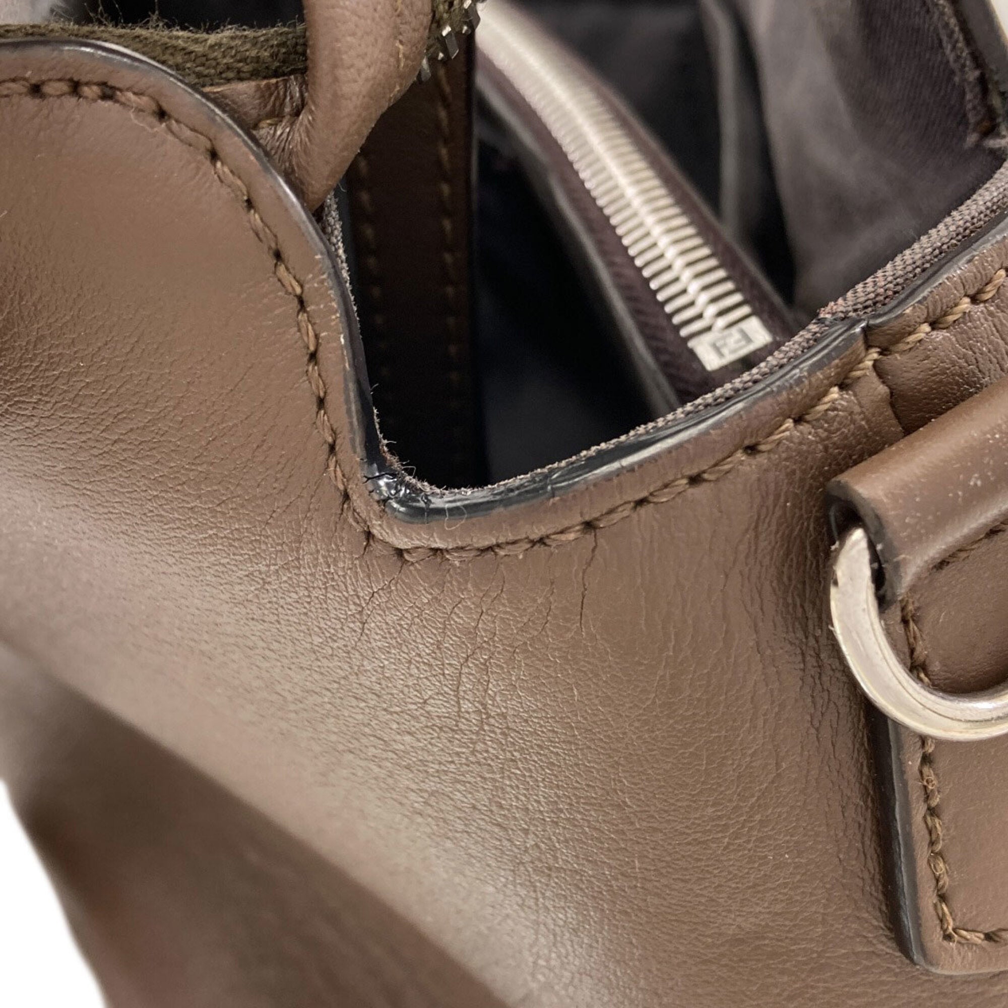 Fendi Brown Leather Handbag (Pre-Owned)