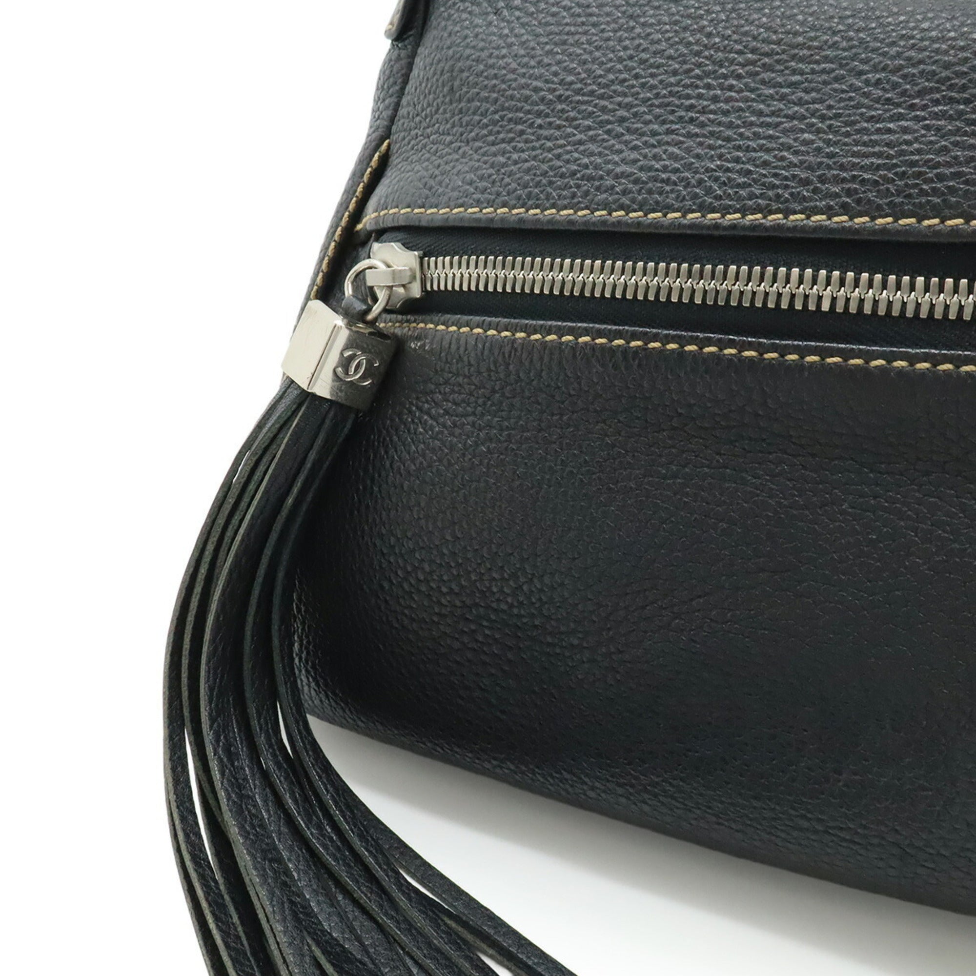 Chanel Black Leather Handbag Shoulder Bag (Pre-Owned)