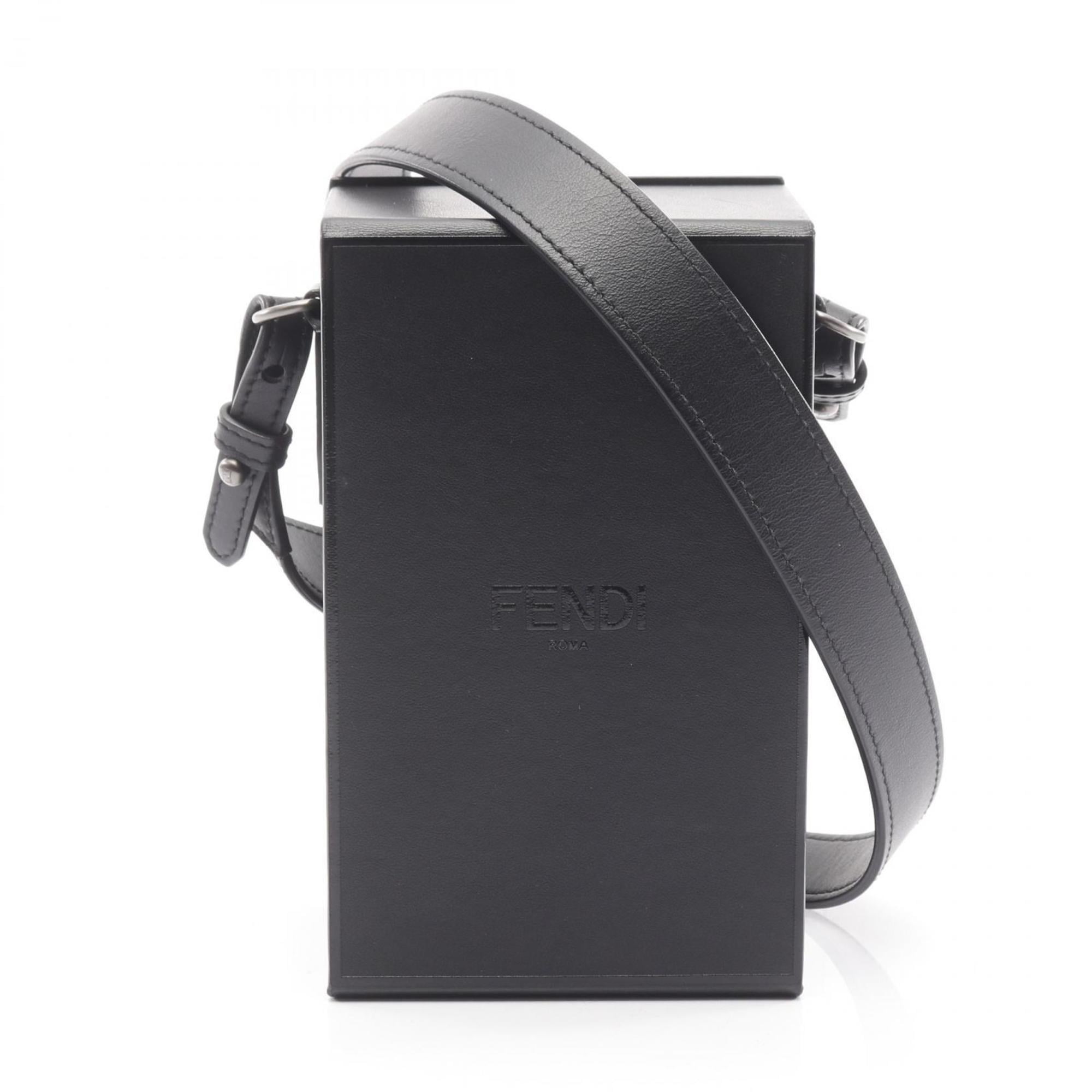 Fendi Black Leather Shoulder Bag (Pre-Owned)