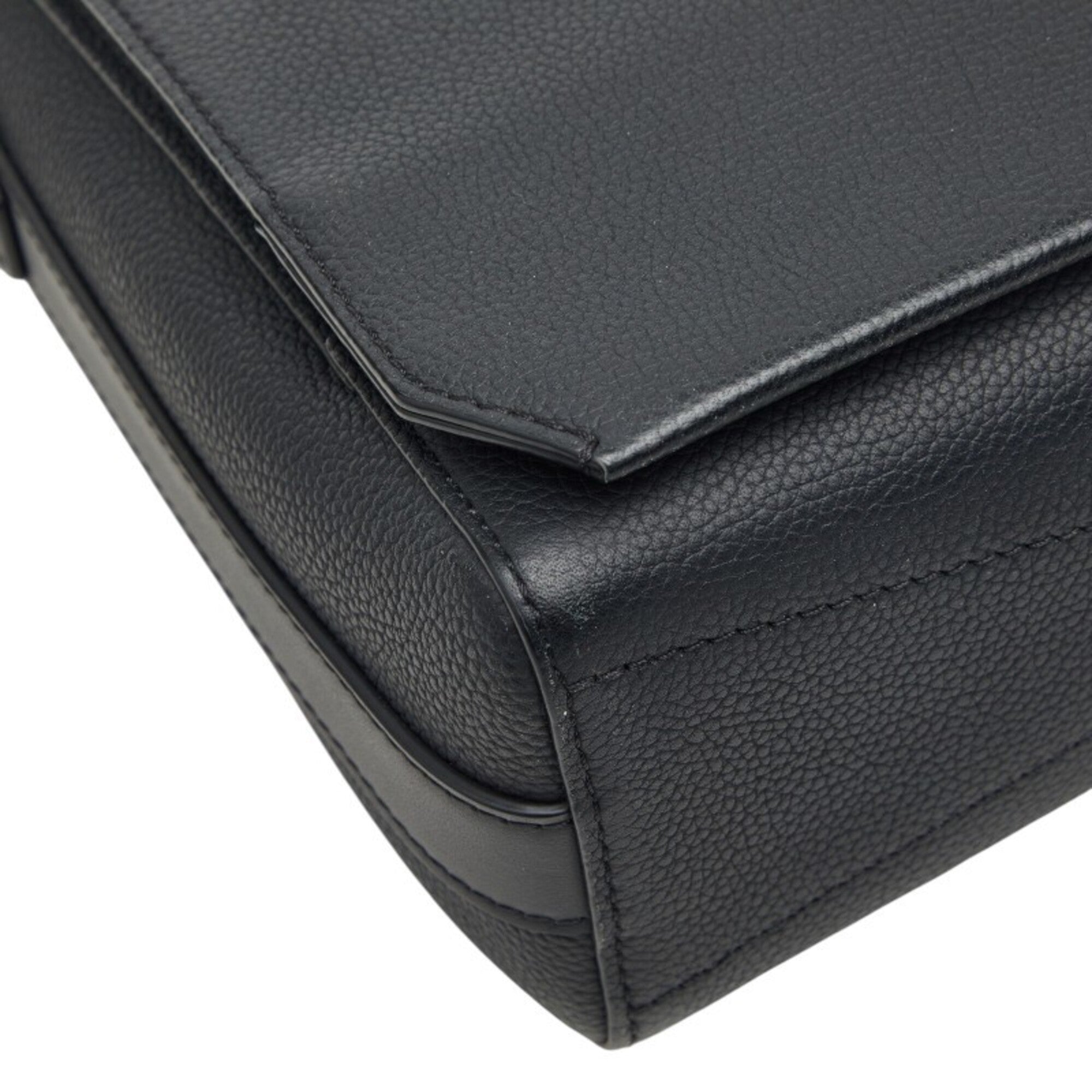 Louis Vuitton Black Leather Messenger Bag Shoulder Bag (Pre-Owned)