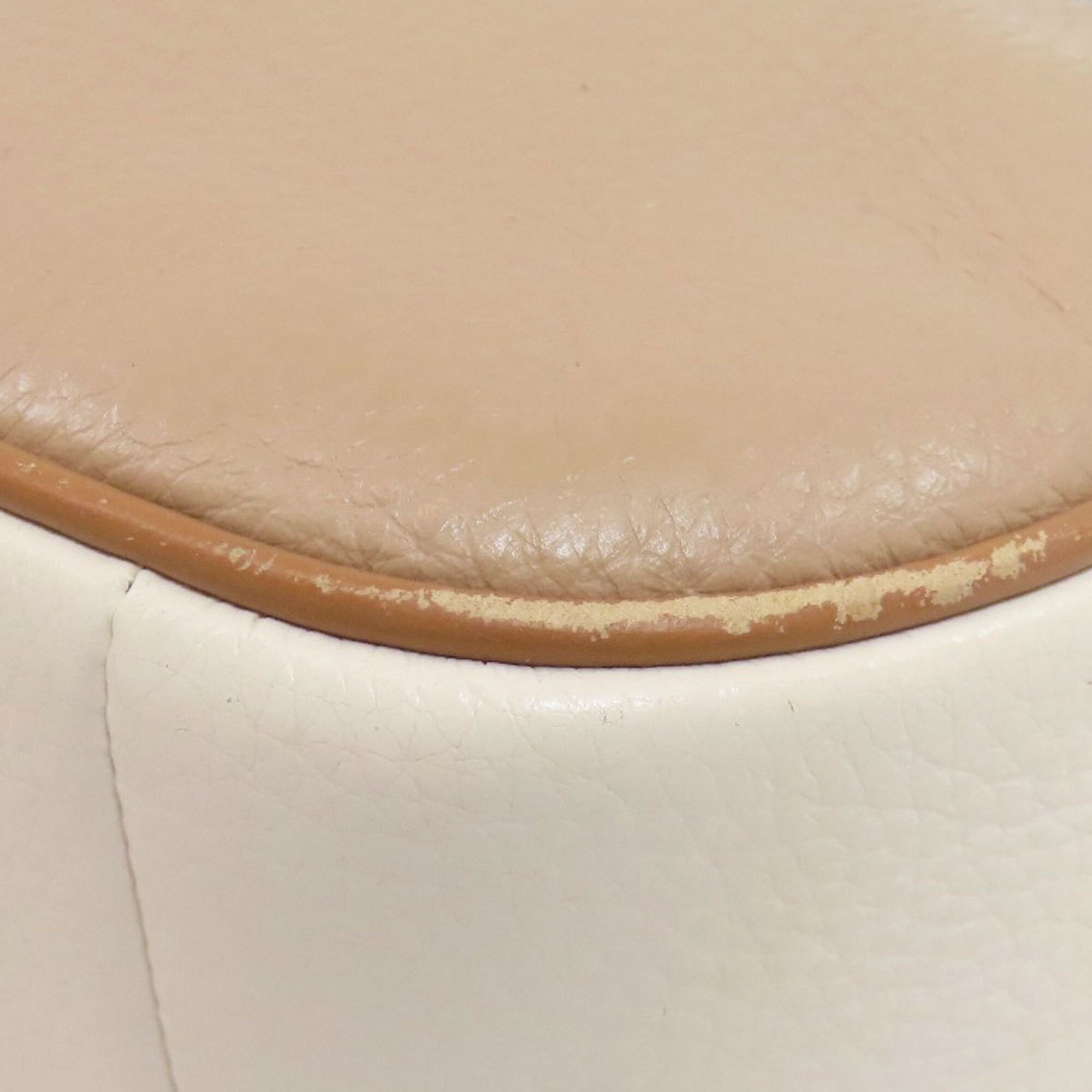 Coach Beige Leather Handbag (Pre-Owned)