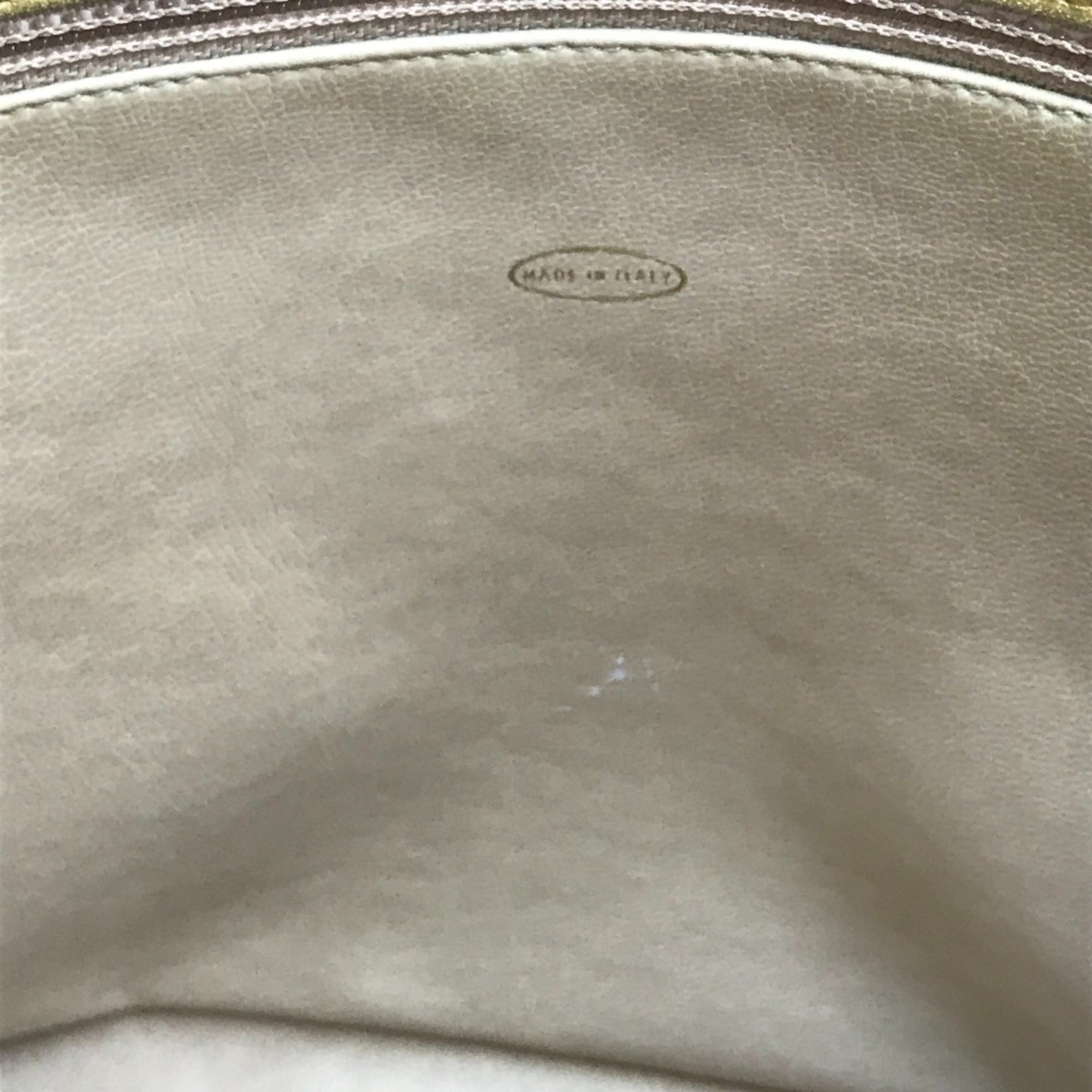 Chanel Gold Leather Shoulder Bag (Pre-Owned)