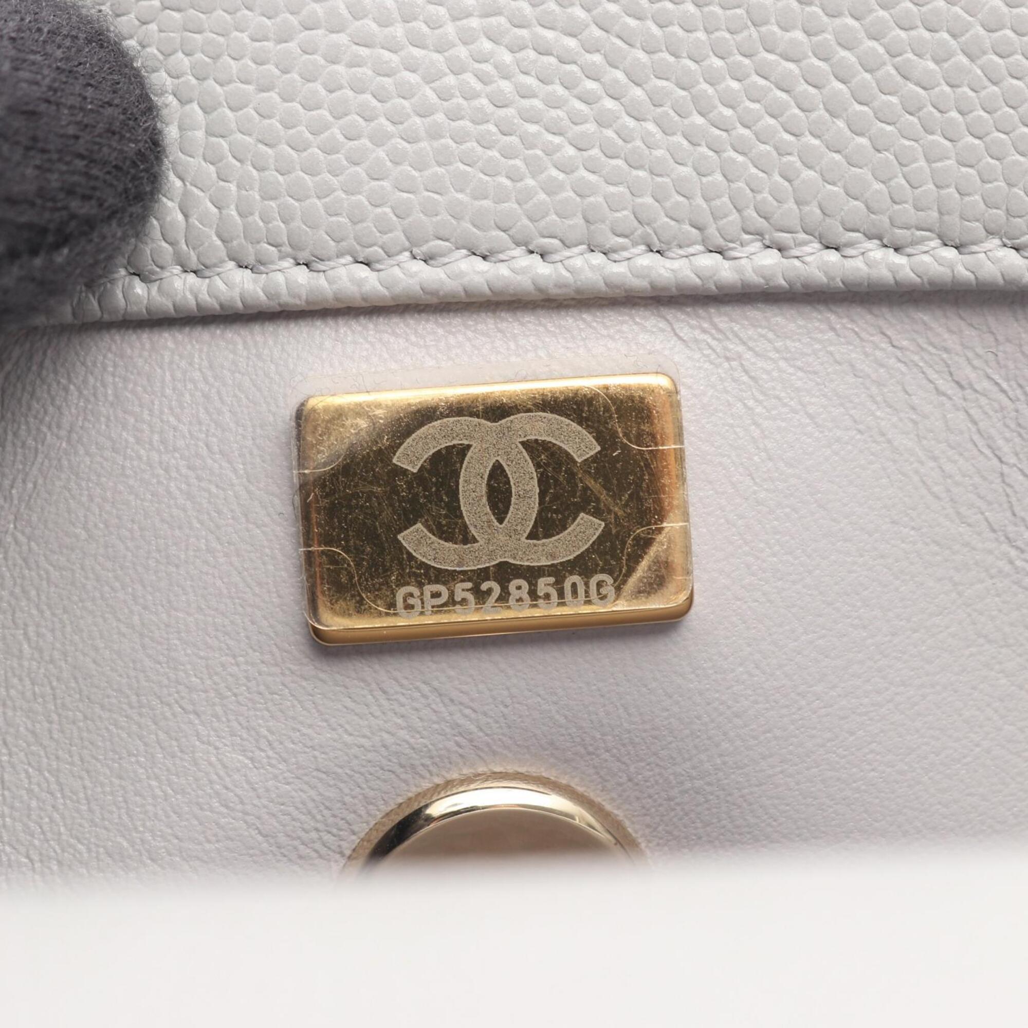 Chanel Gray Grained Calfskin Handbag (Pre-Owned)
