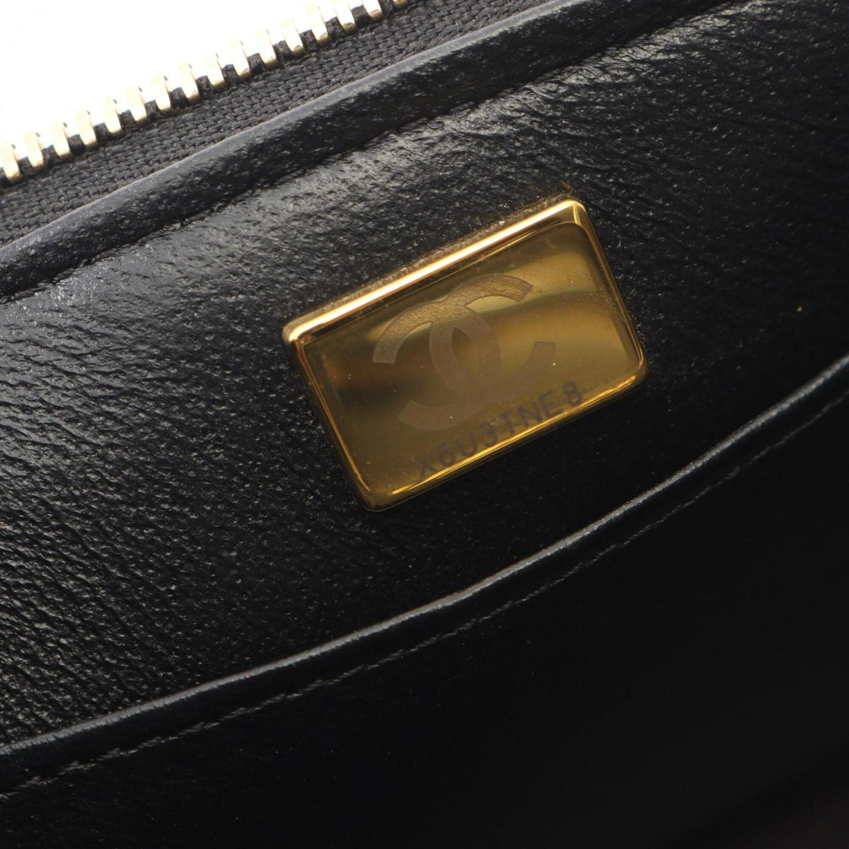 Chanel Black Grained Calfskin Handbag Shoulder Bag Vanity Bag (Pre-Owned)