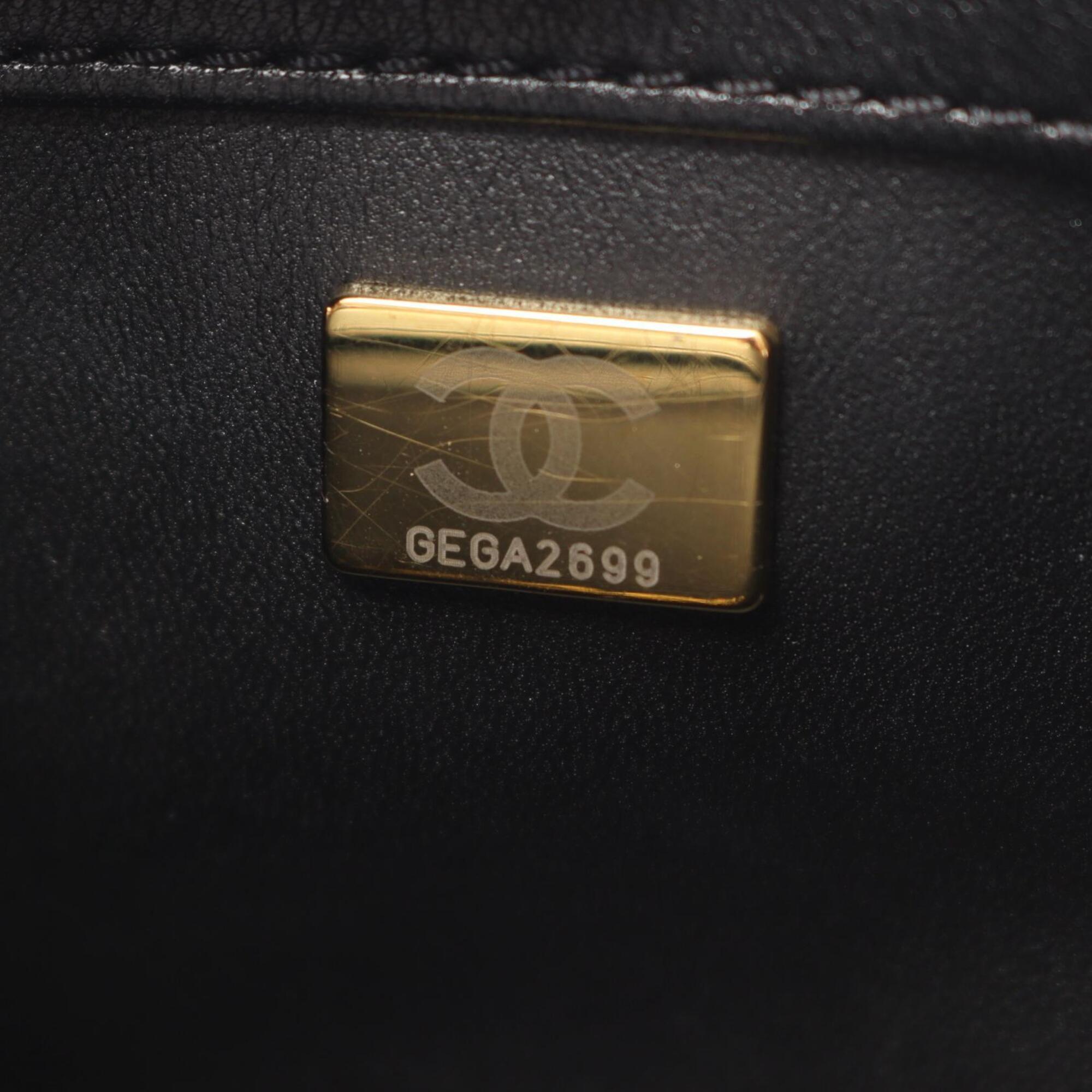 Chanel Black Leather Handbag Shoulder Bag (Pre-Owned)