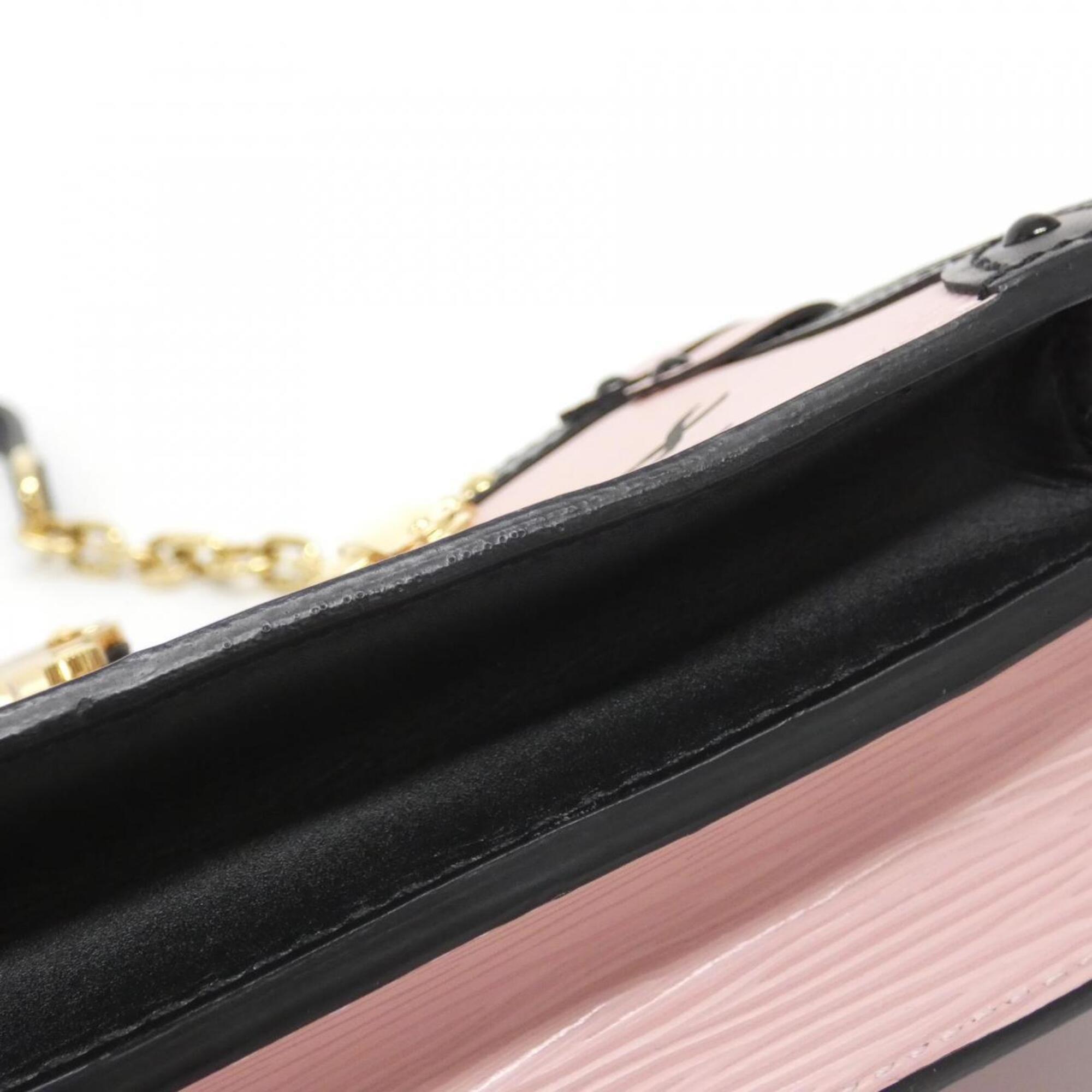 Louis Vuitton Pink Leather Shoulder Bag (Pre-Owned)