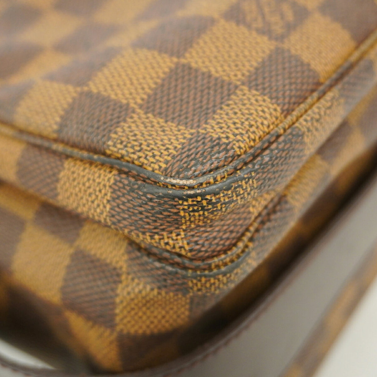Louis Vuitton Ebene Shoulder Bag (Pre-Owned)