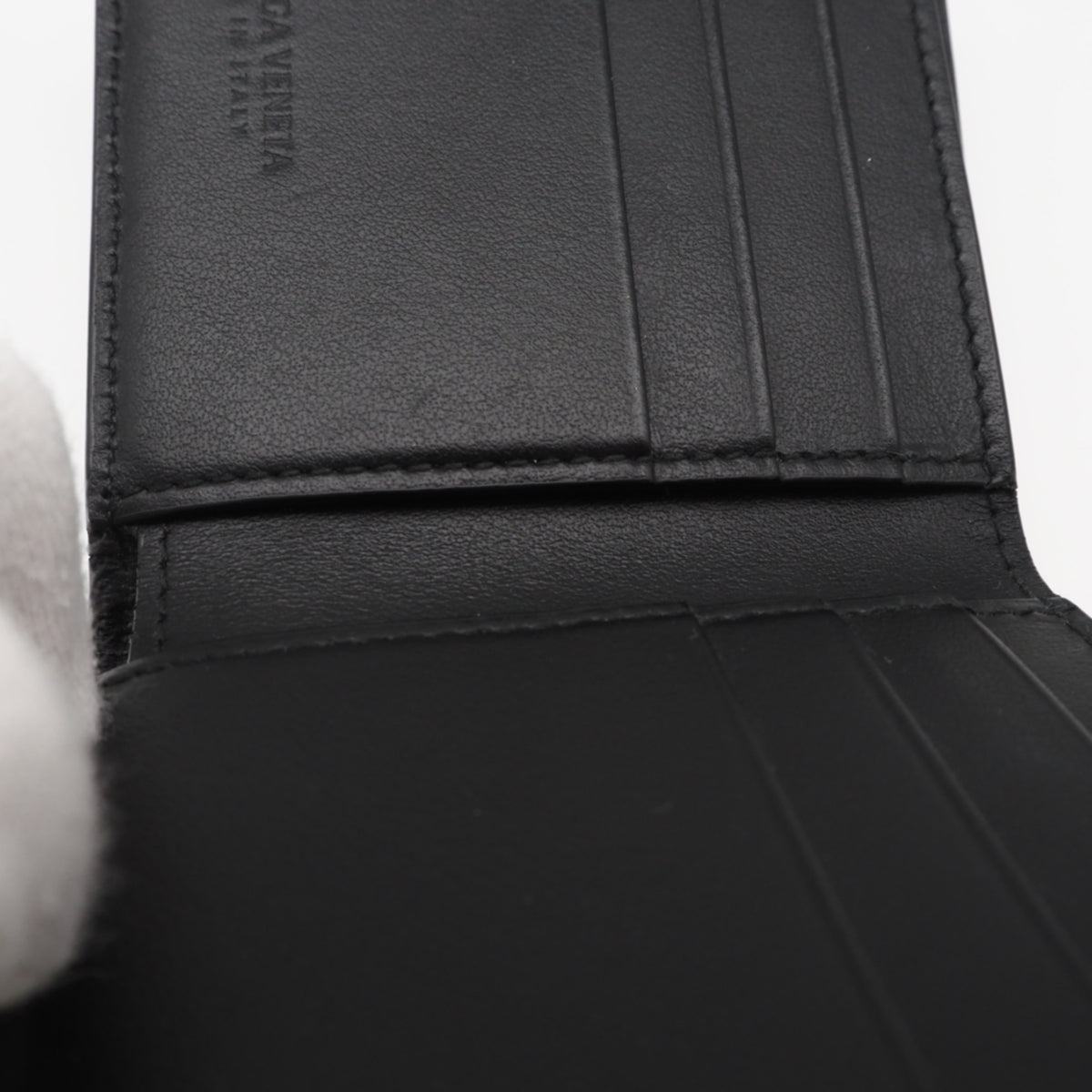 Bottega Veneta Black Leather Wallet (Bi-Fold) (Pre-Owned)