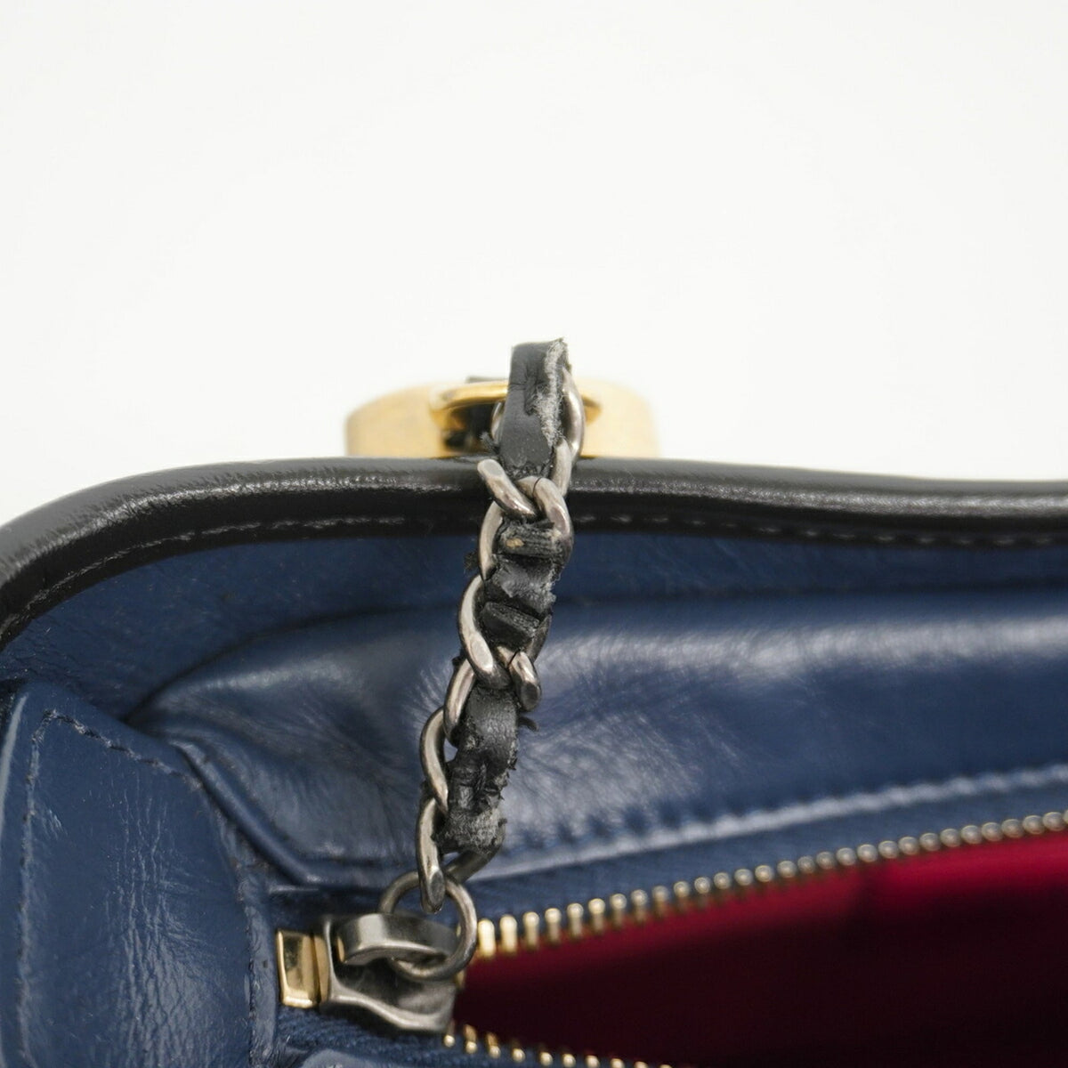 Chanel Black Navy Leather Shoulder Bag (Pre-Owned)