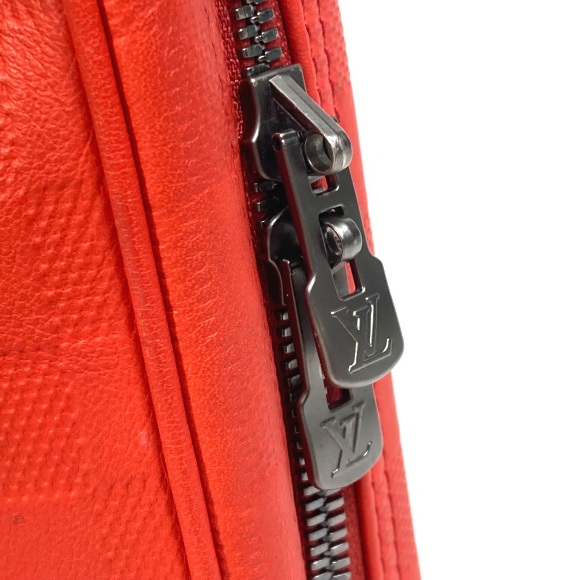 Louis Vuitton Orange Other Briefcase (Pre-Owned)