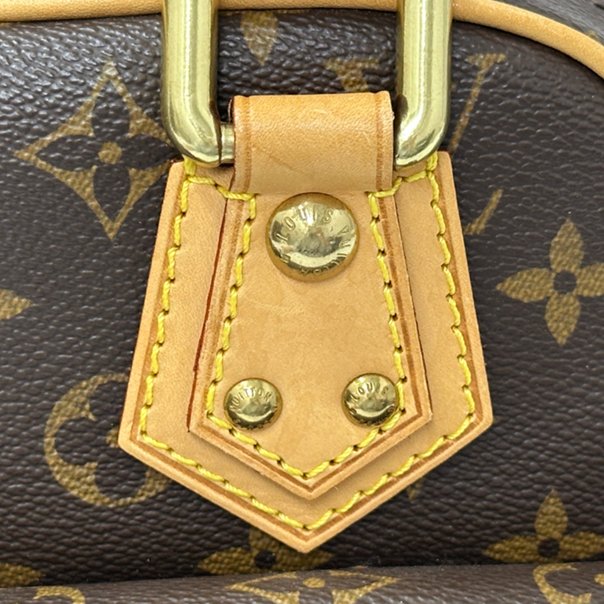 Louis Vuitton Brown Monogram Canvas Handbag (Pre-Owned)