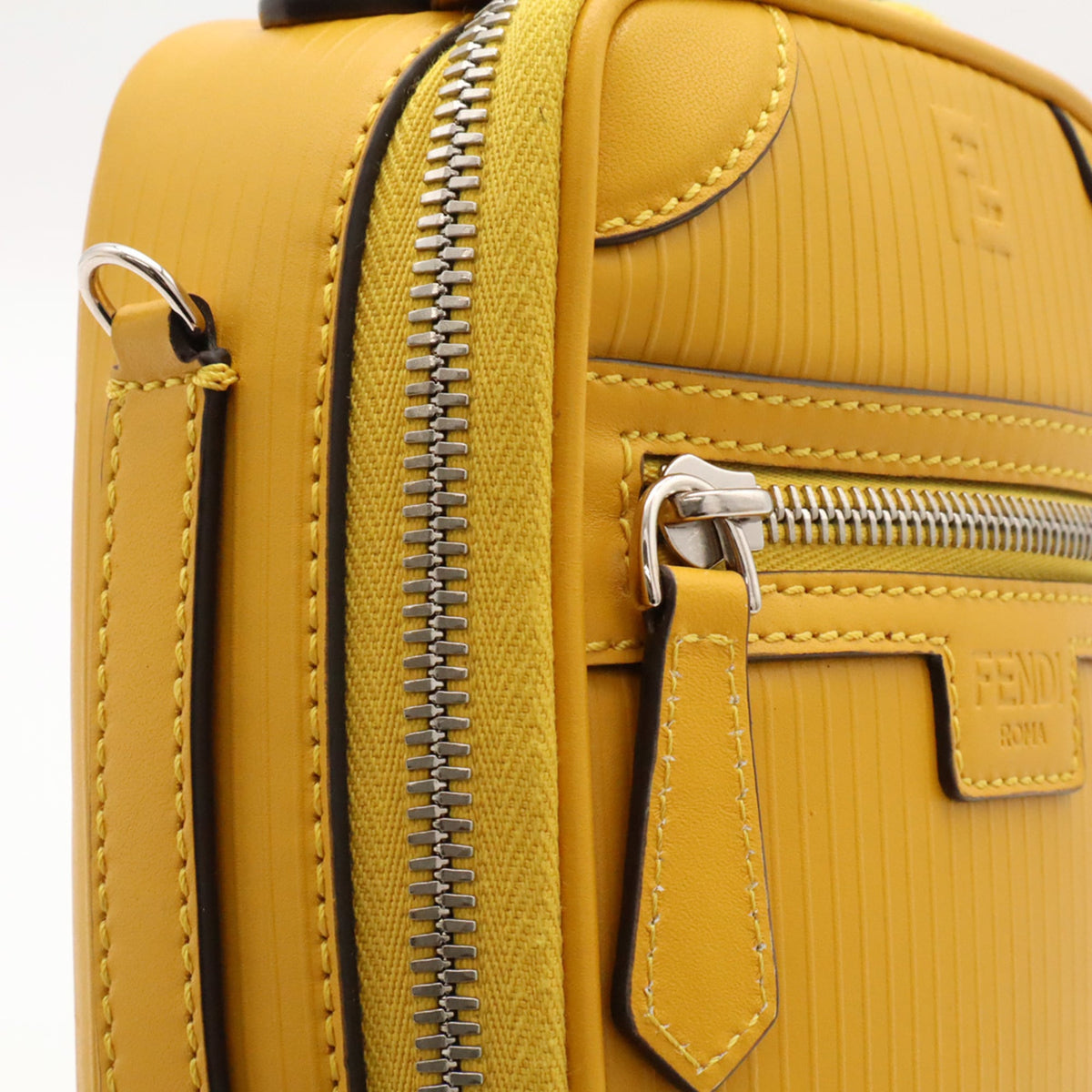 Fendi Yellow Leather Handbag Shoulder Bag (Pre-Owned)