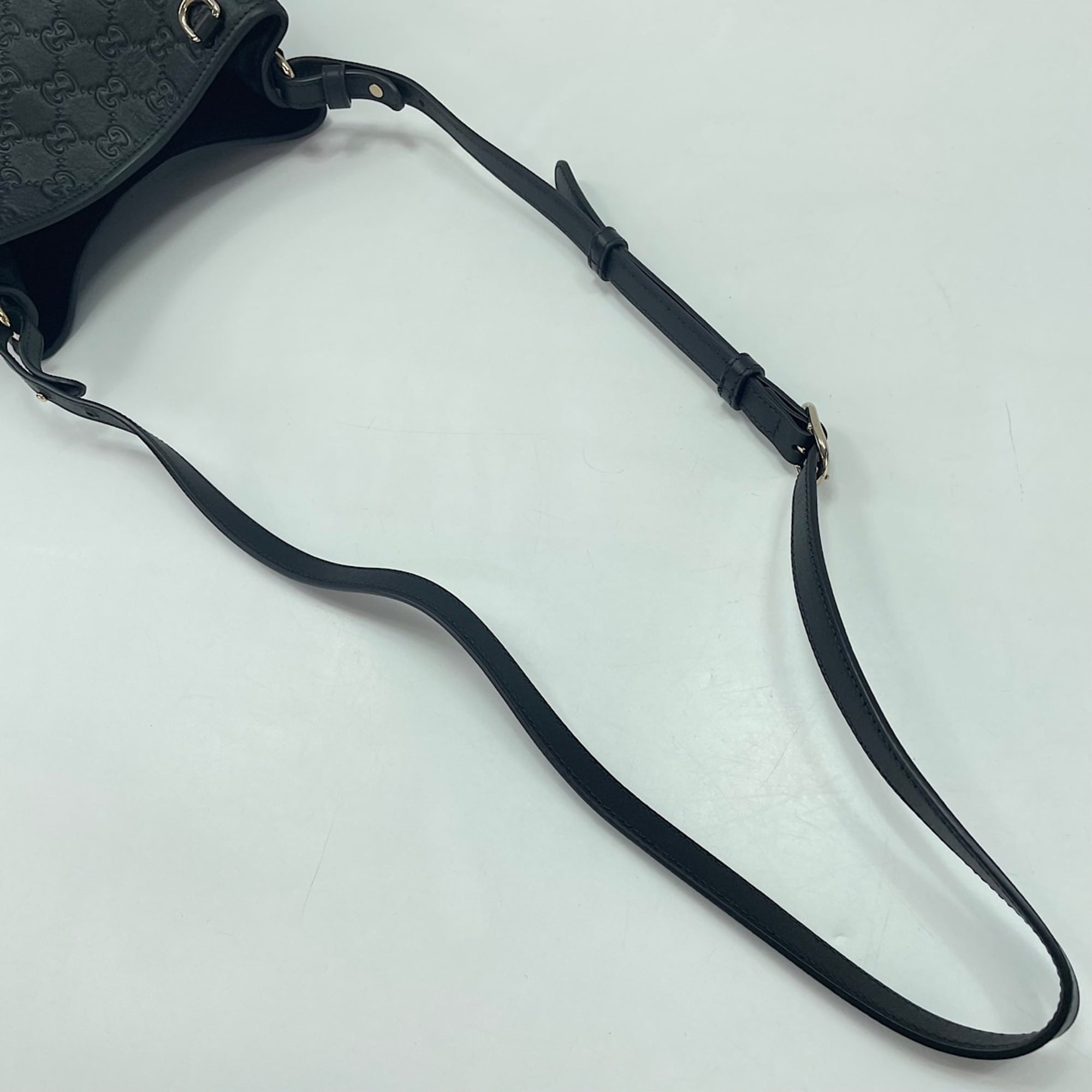 Gucci Black Shoulder Bag (Pre-Owned)