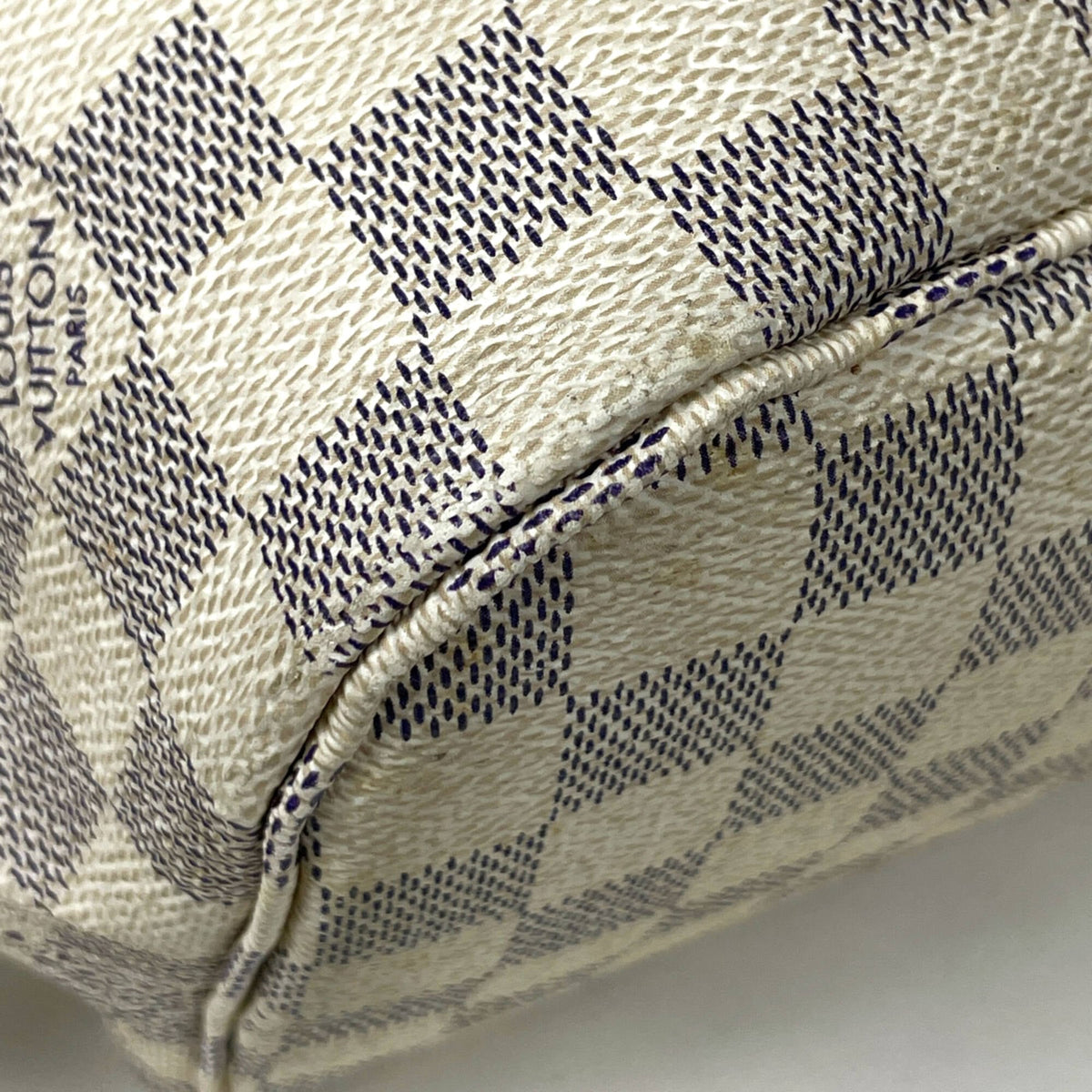 Louis Vuitton Damier Azur White Damier Azur Tote Bag (Pre-Owned)