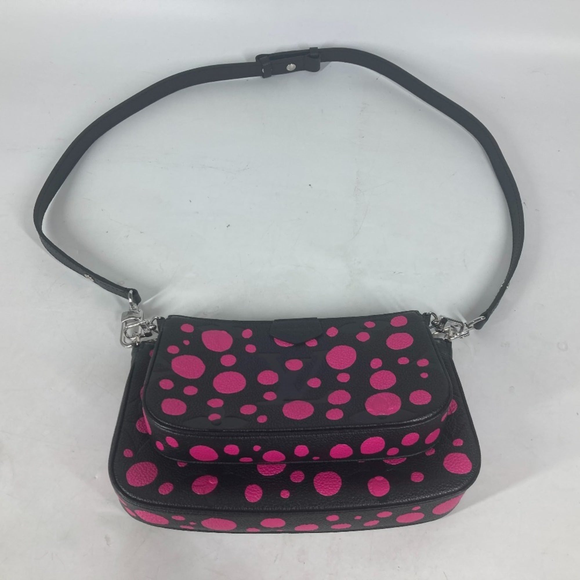 Louis Vuitton Black Pink Monogram Empreinte Pochette Shoulder Bag (Pre-Owned)