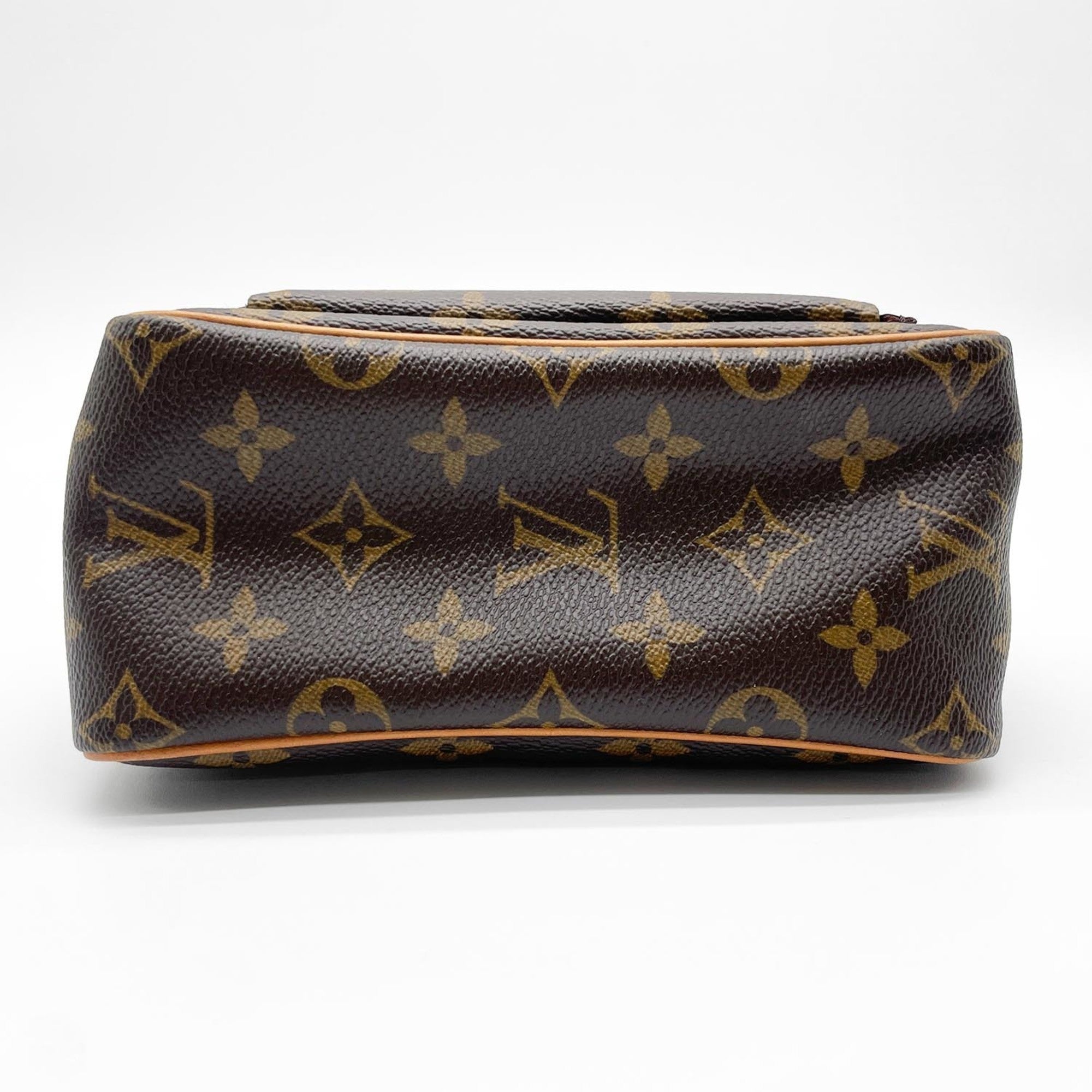 Louis Vuitton Monogram Brown Monogram Shoulder Bag (Pre-Owned)
