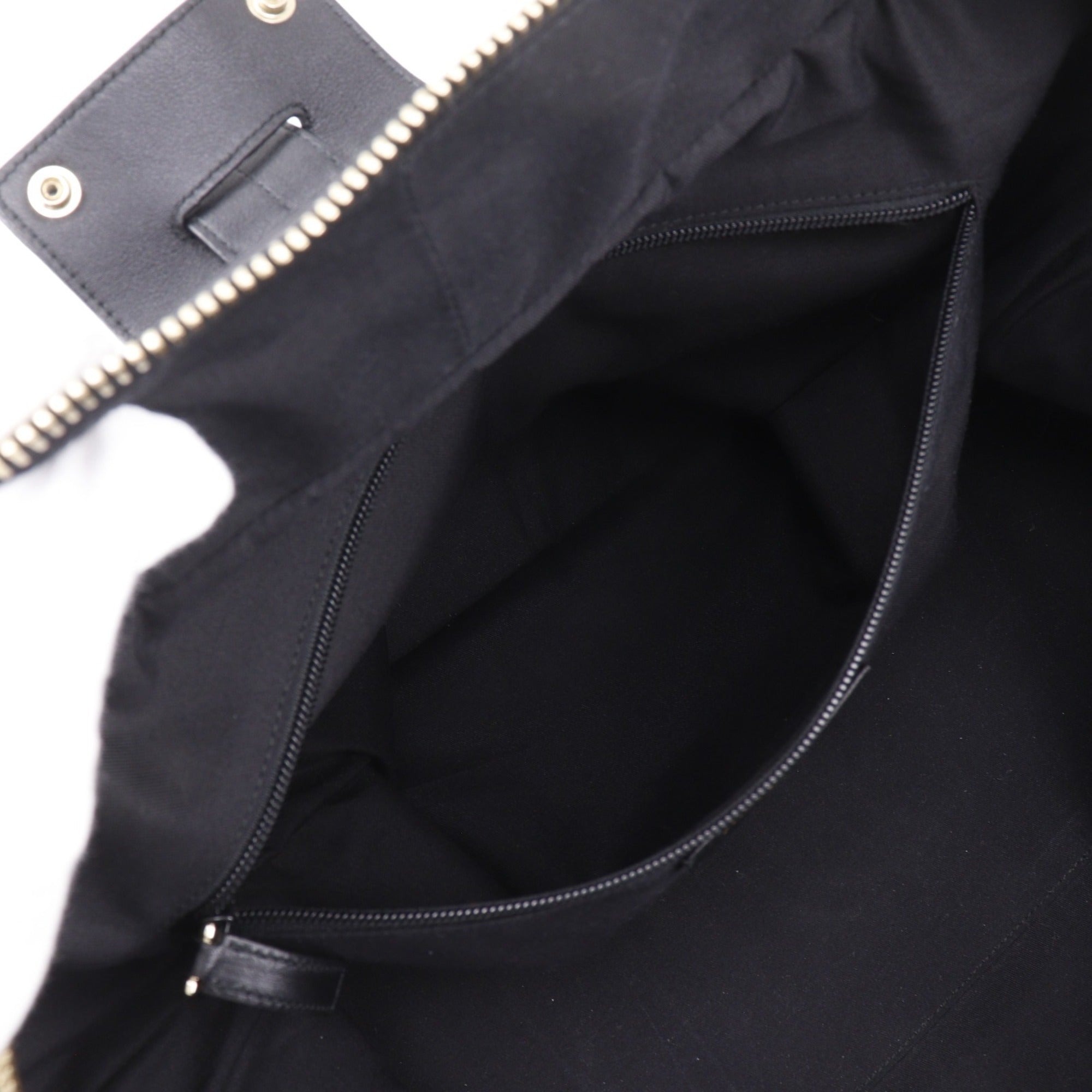Yves Saint Laurent Black Leather Boston Bag (Pre-Owned)