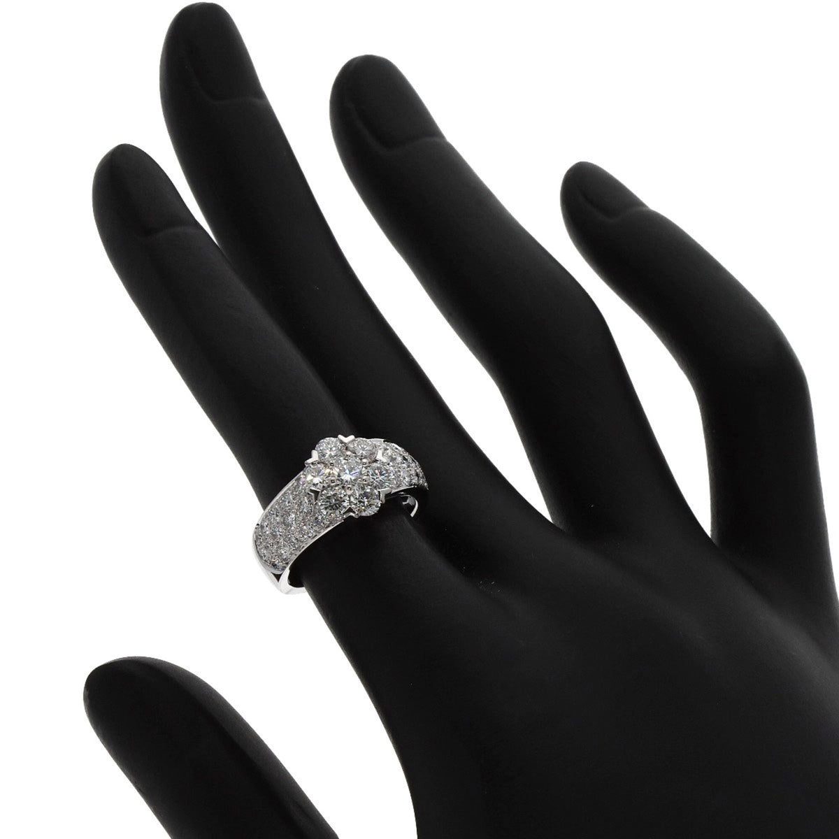 Van Cleef & Arpels White Gold (18K) Band Ring (Pre-Owned)