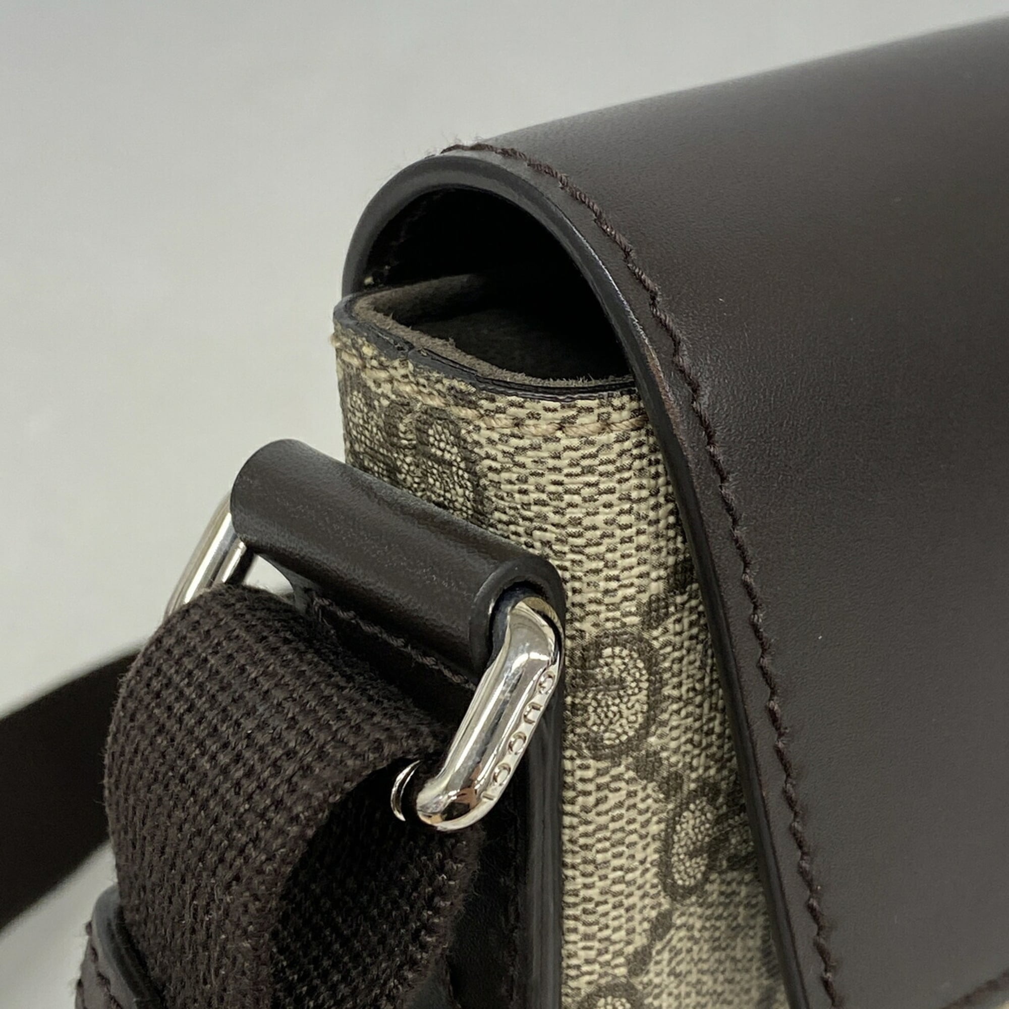 Gucci Brown Pvc Shoulder Bag (Pre-Owned)