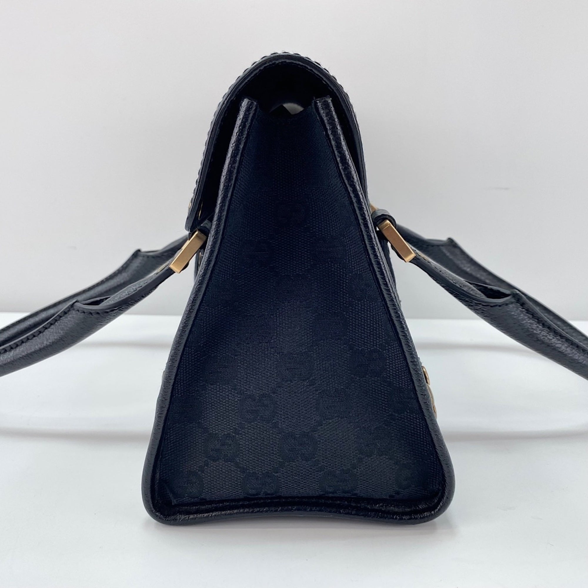 Gucci Black Handbag (Pre-Owned)