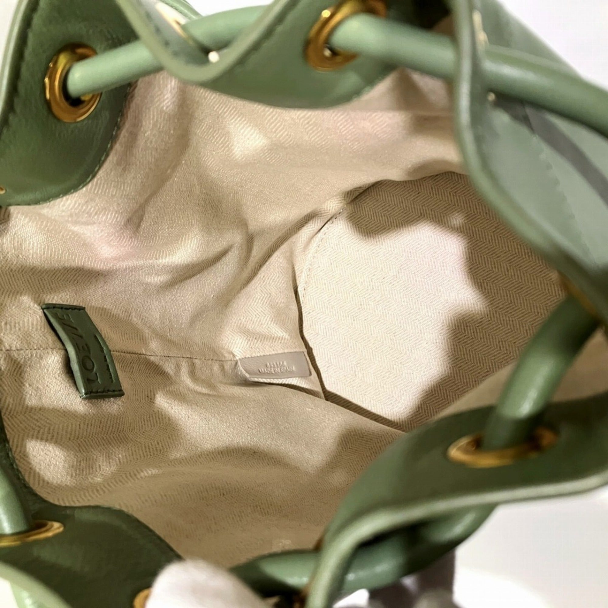 Loewe Dark Green Green Leather Shoulder Bag (Pre-Owned)