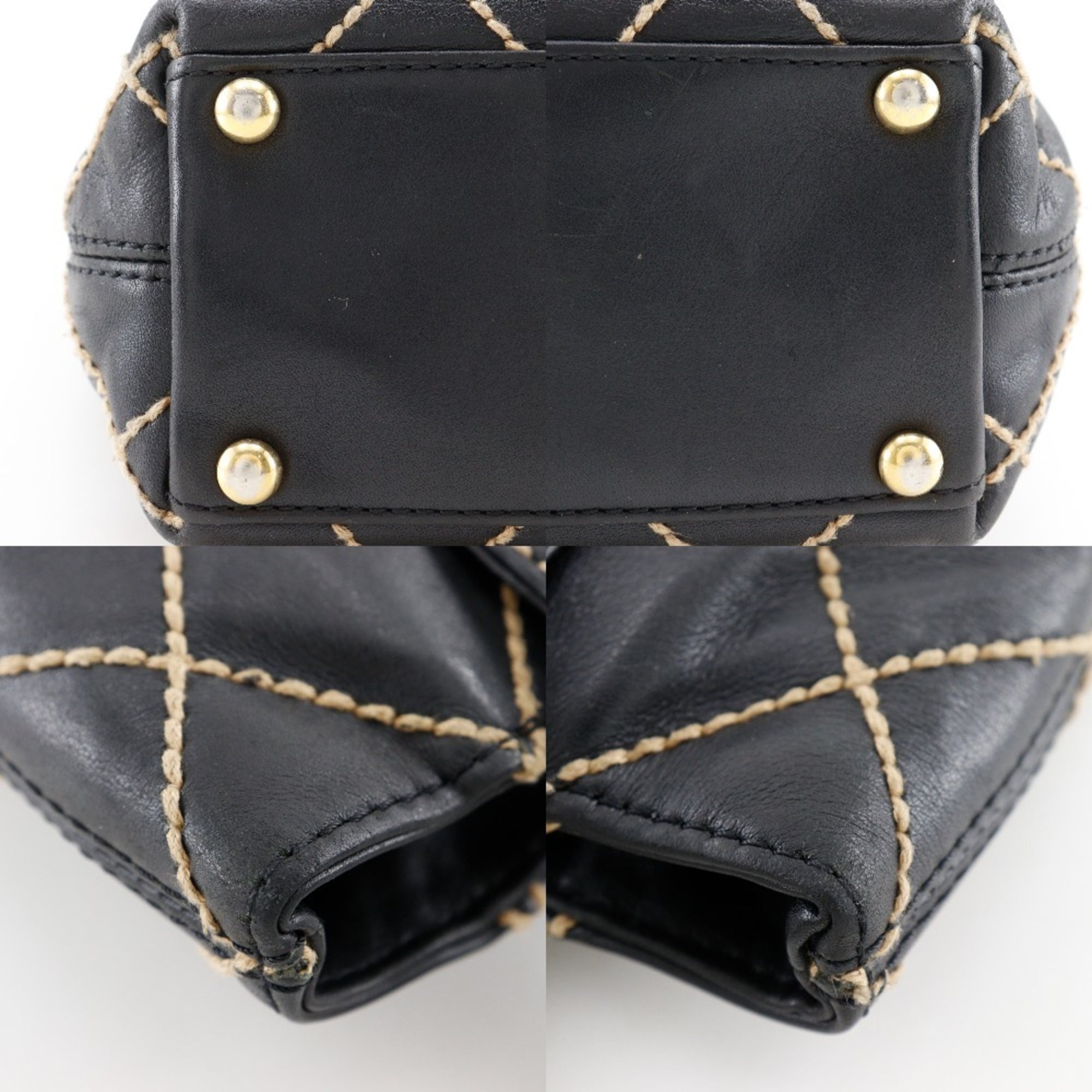 Chanel Wild Stitch Black Leather Handbag (Pre-Owned)