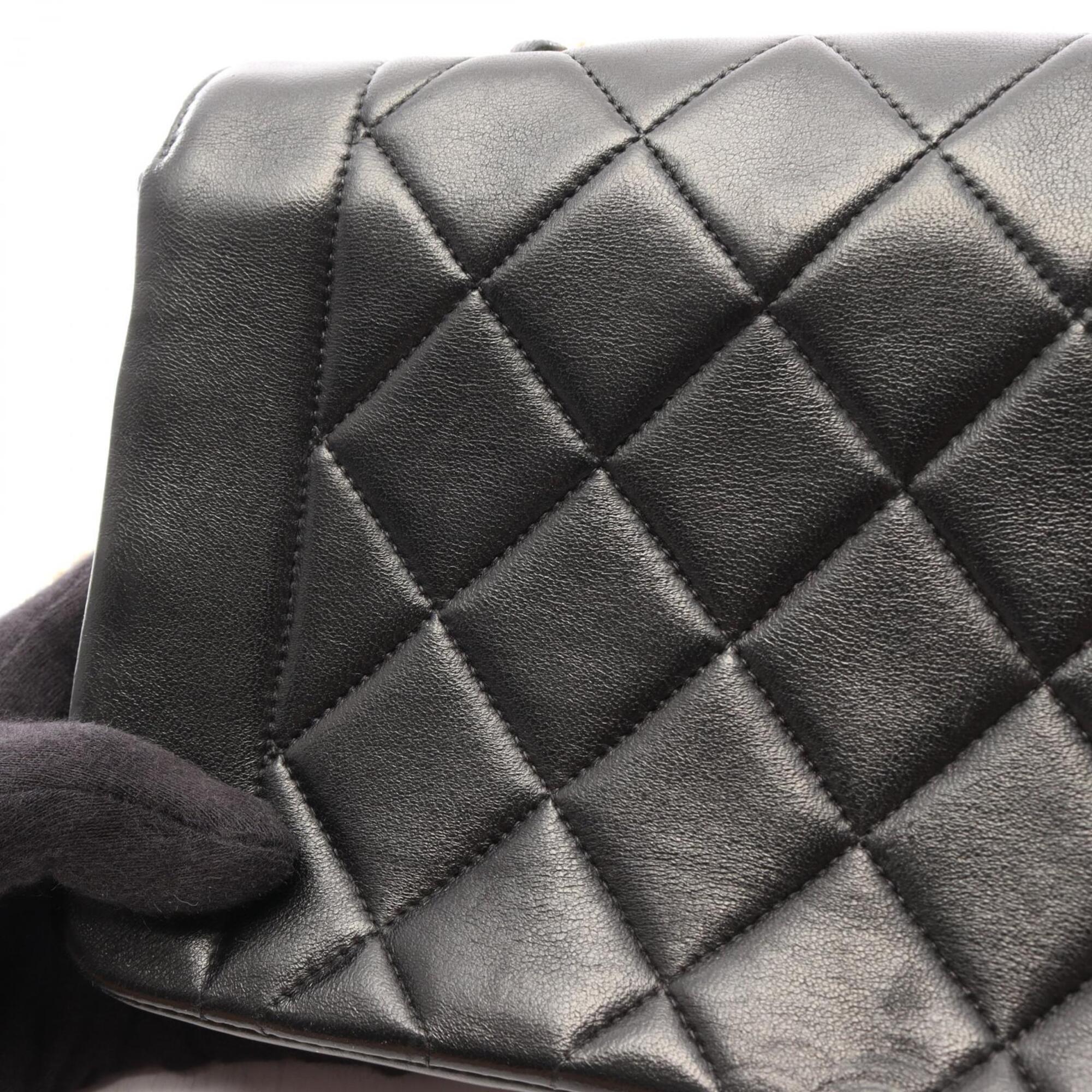 Chanel Black Leather Shoulder Bag (Pre-Owned)