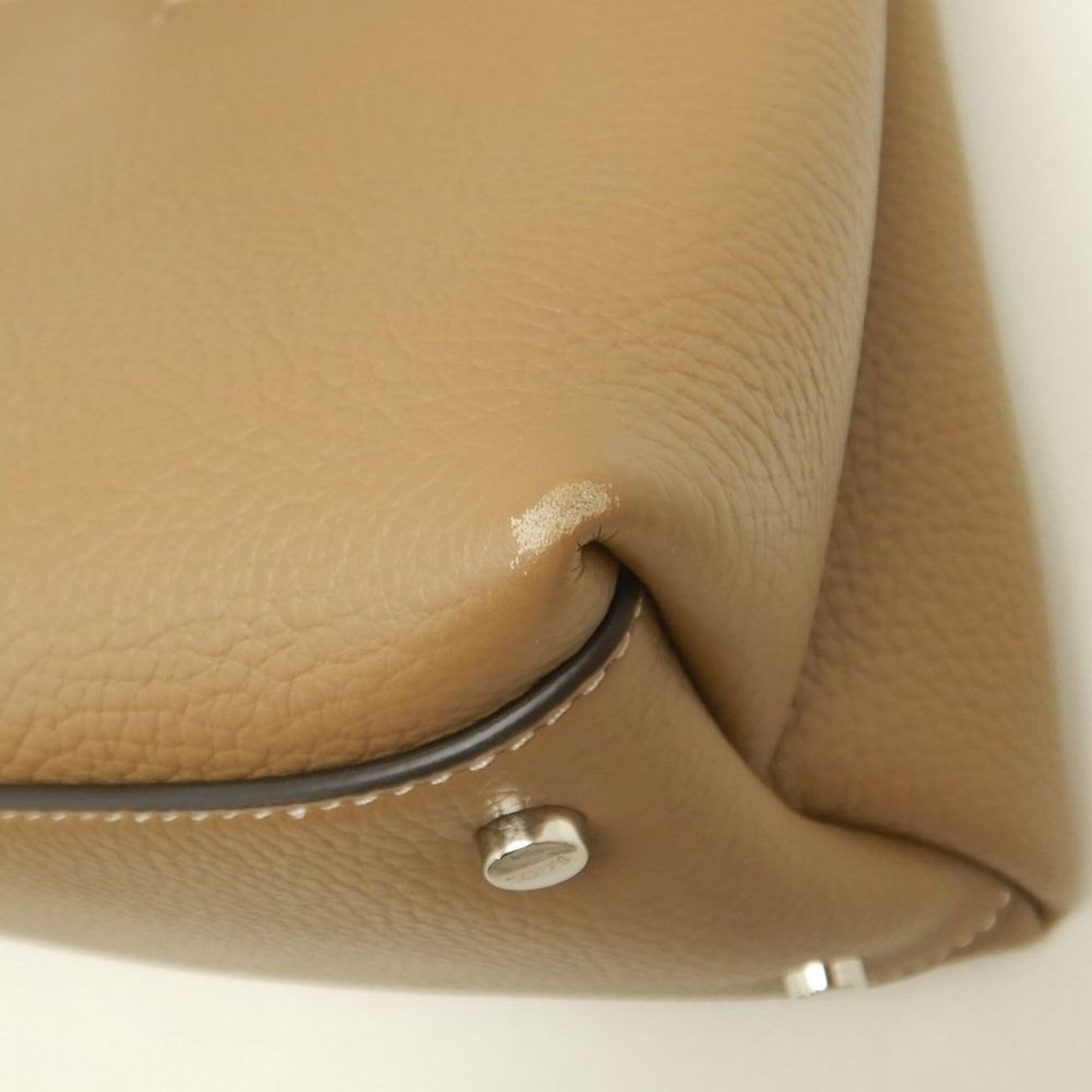 Tod's Brown Leather Handbag (Pre-Owned)