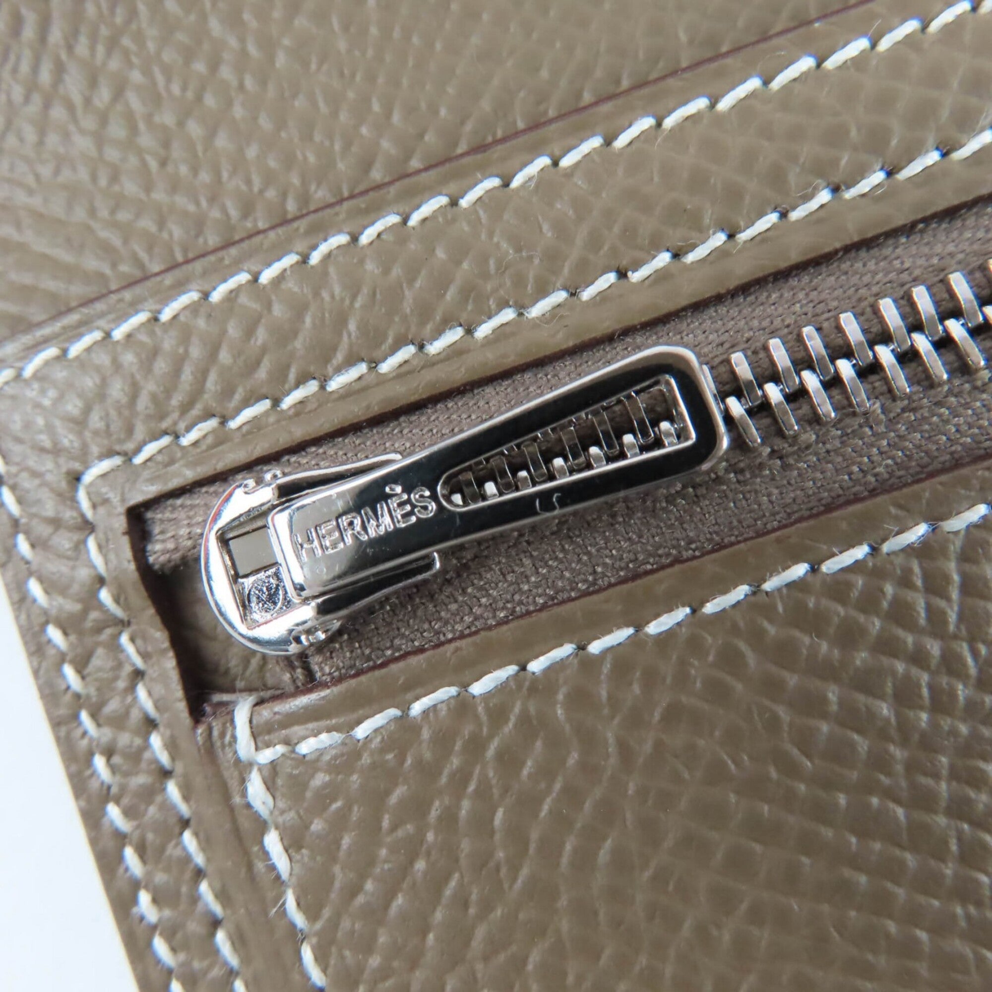 Hermes Etoupe Gray Leather Long Wallet (Bi-Fold) (Pre-Owned)