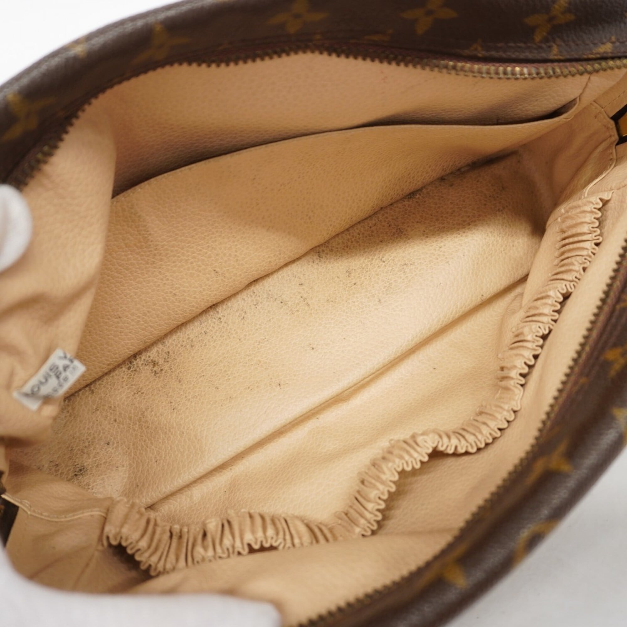 Louis Vuitton Brown Pouch (Pre-Owned)