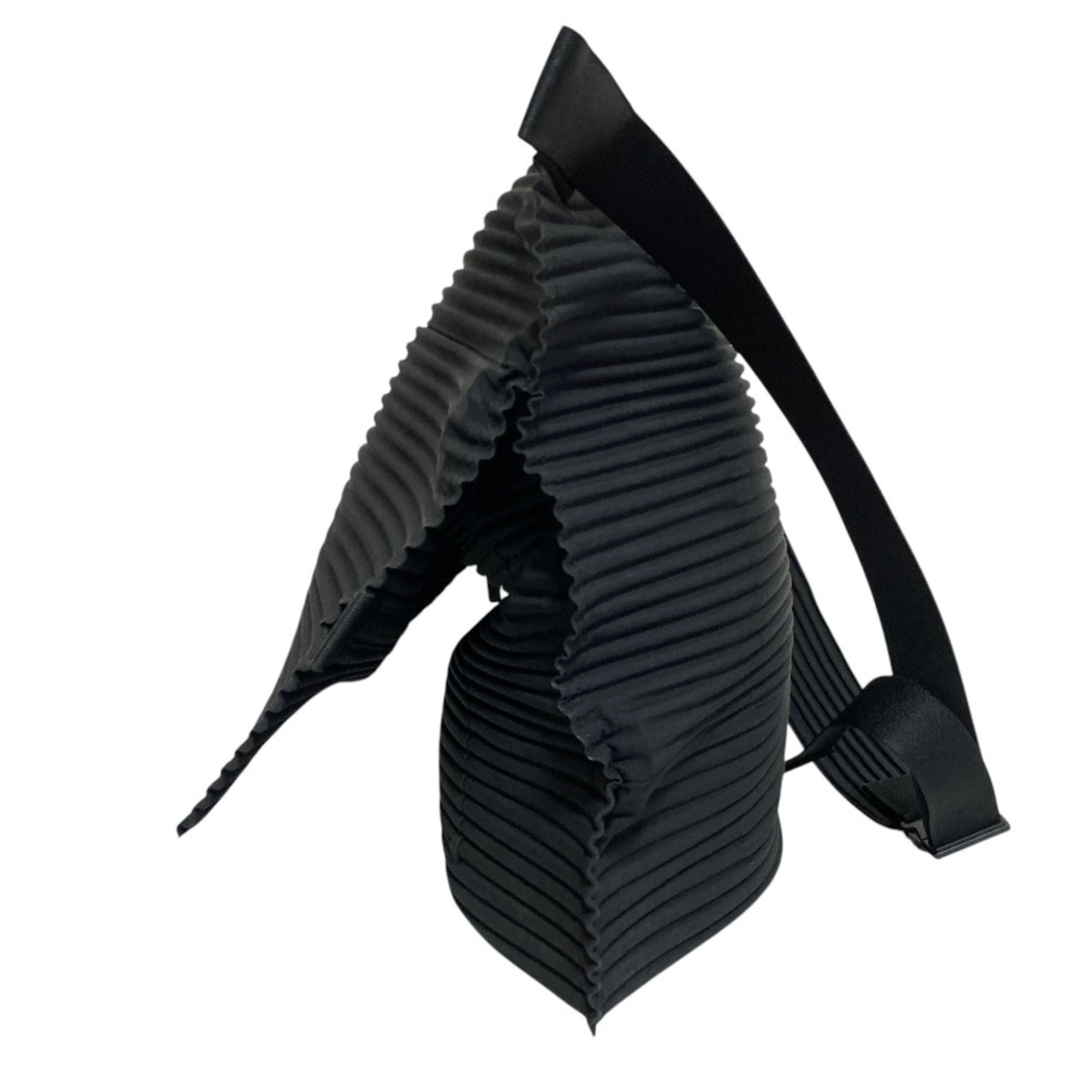Issey Miyake Black Handbag (Pre-Owned)
