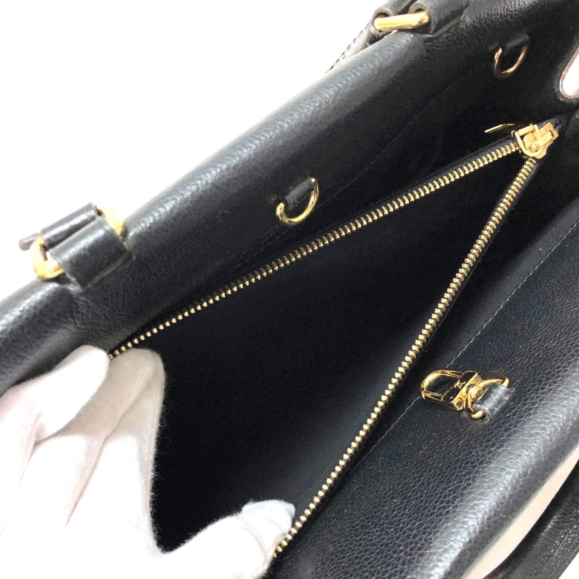 Louis Vuitton Black Other Handbag (Pre-Owned)