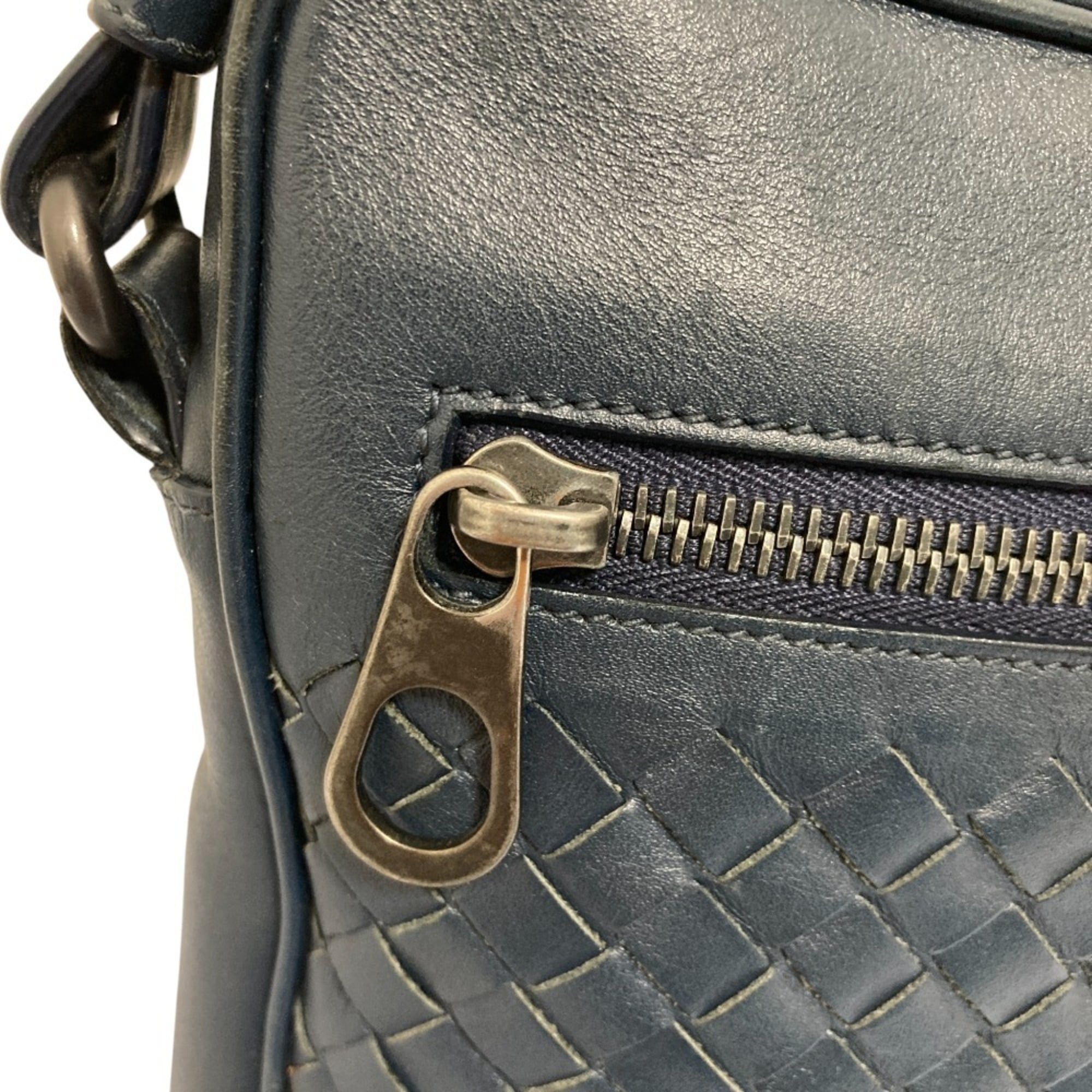 Bottega Veneta Navy Messenger Bag Shoulder Bag (Pre-Owned)