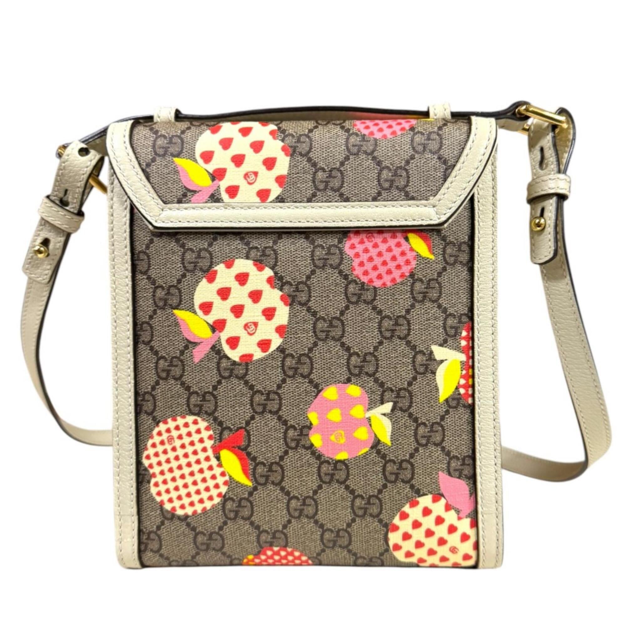Gucci Beige White Gg Supreme Canvas Shoulder Bag (Pre-Owned)