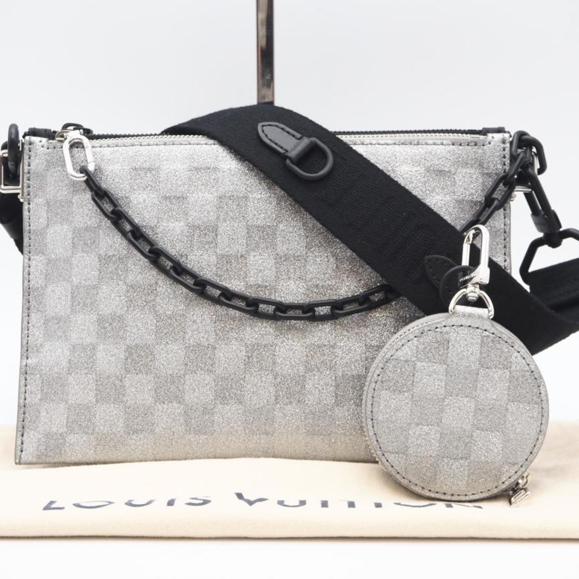 Louis Vuitton Black Silver Leather Shoulder Bag (Pre-Owned)