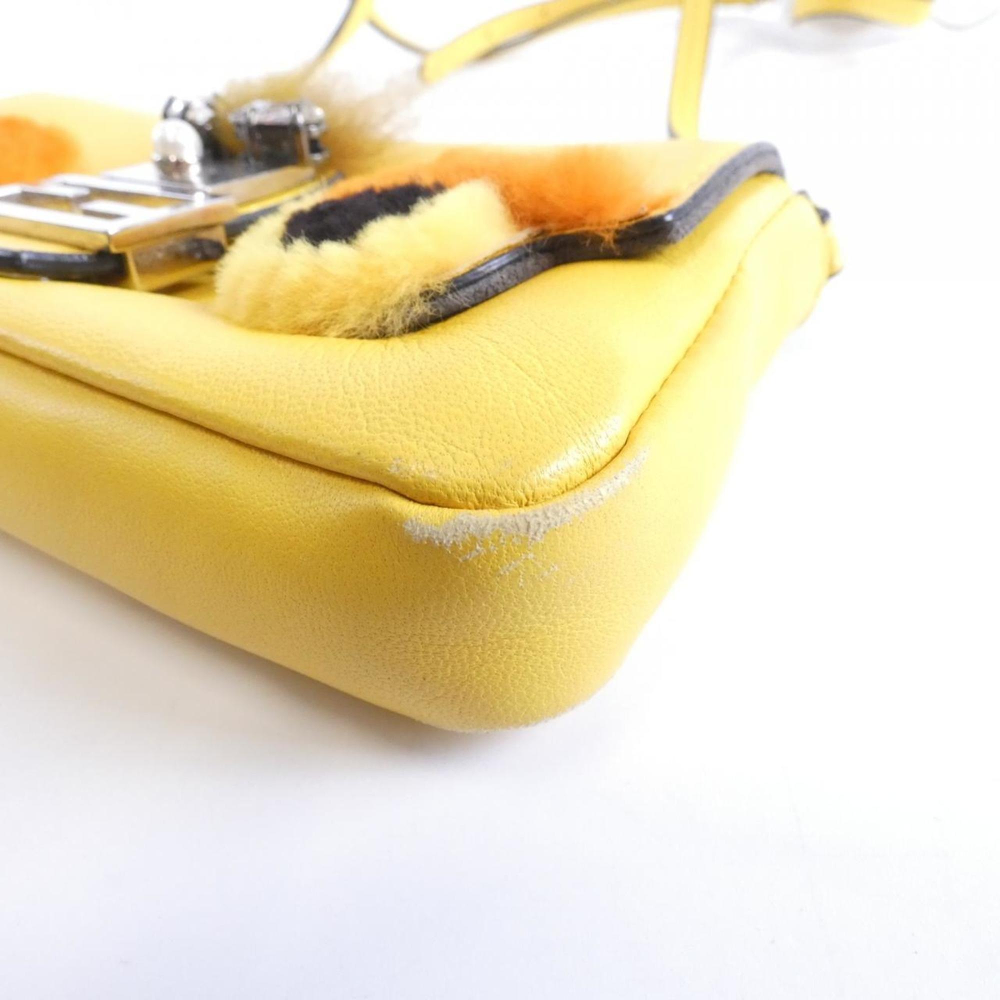 Fendi Yellow Leather Baguette Bag Handbag (Pre-Owned)