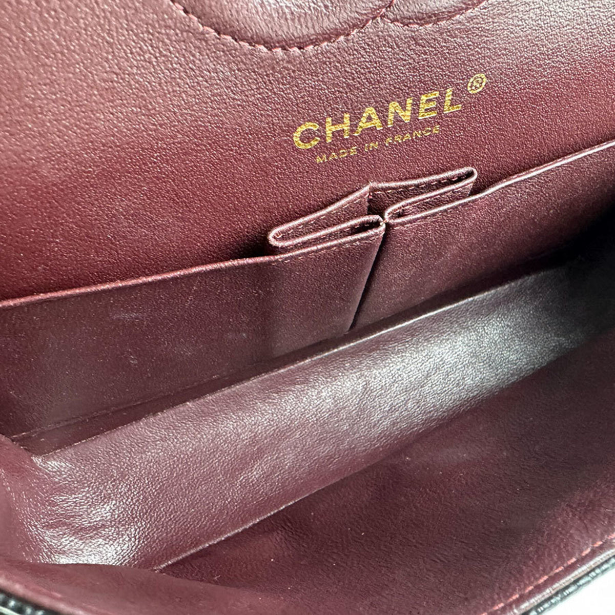 Chanel Black Grained Calfskin Shoulder Bag (Pre-Owned)