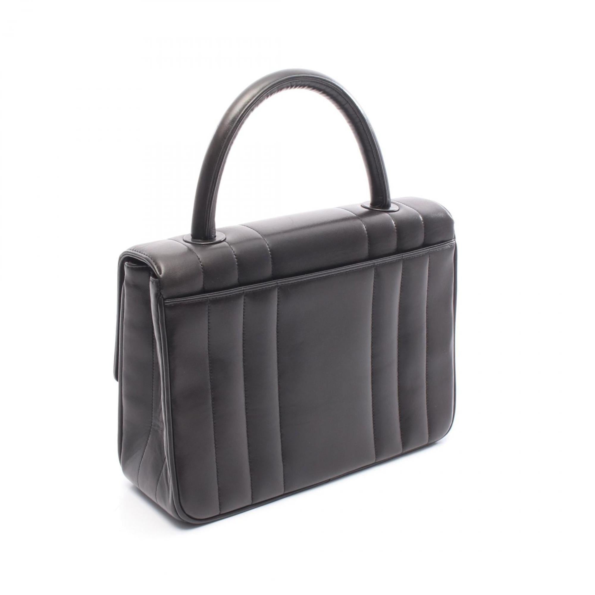 Chanel Black Leather Handbag (Pre-Owned)